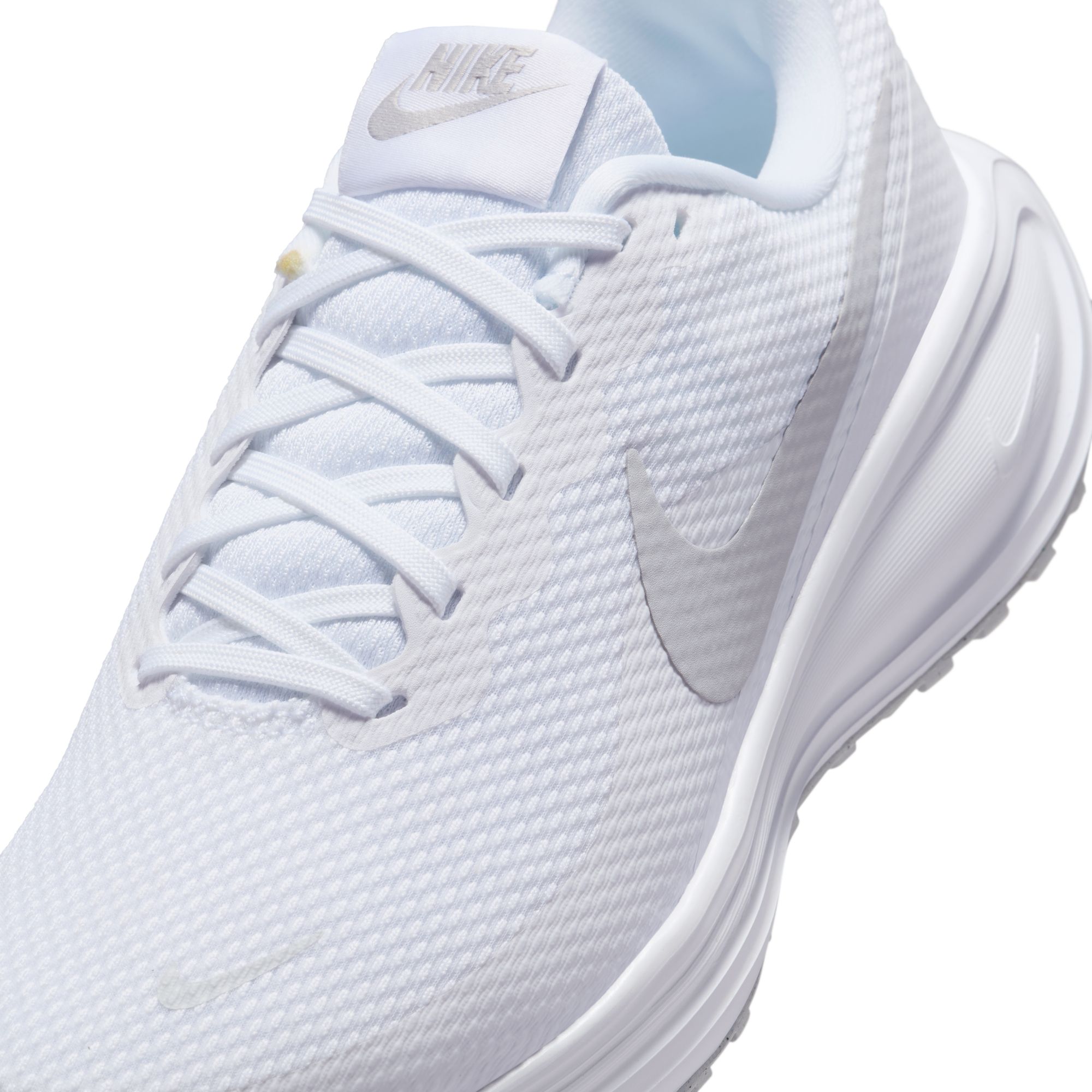Nike Revolution 8 image number null