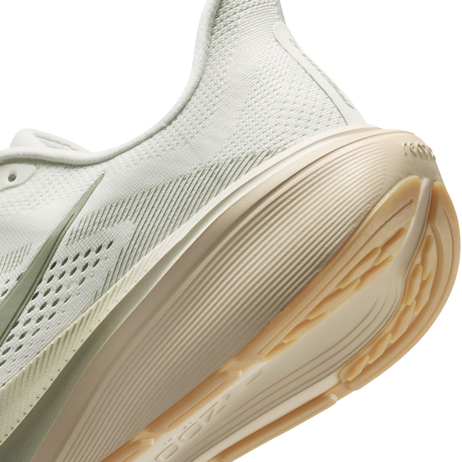 Nike Pegasus 42 image number null