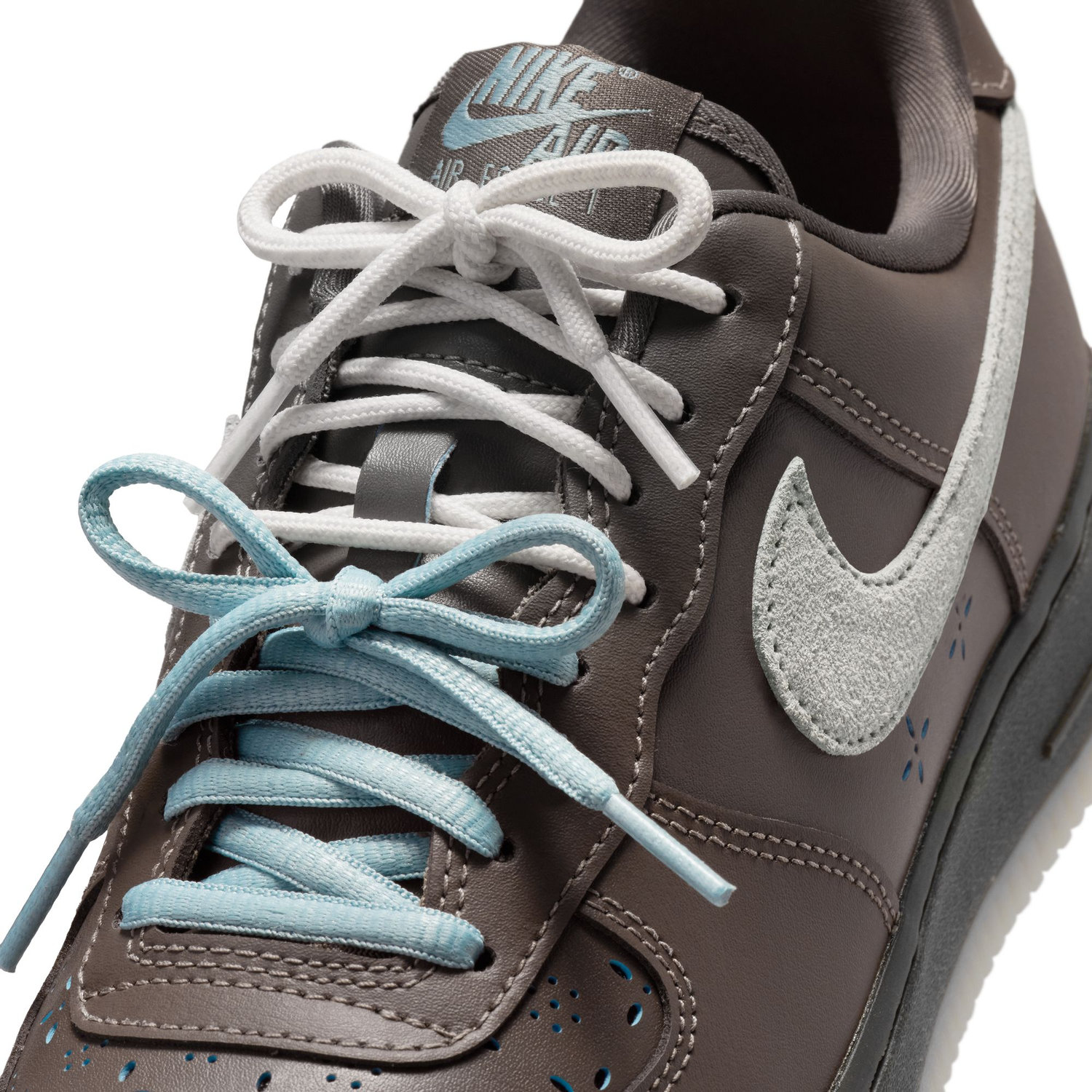 WMNS AIR FORCE 1 ''07 LV8 FMME image number null
