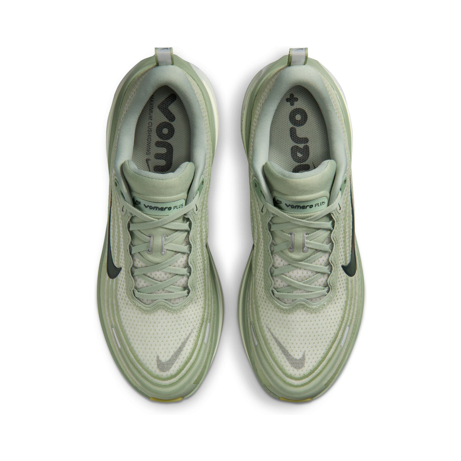 Nike Vomero Plus image number null