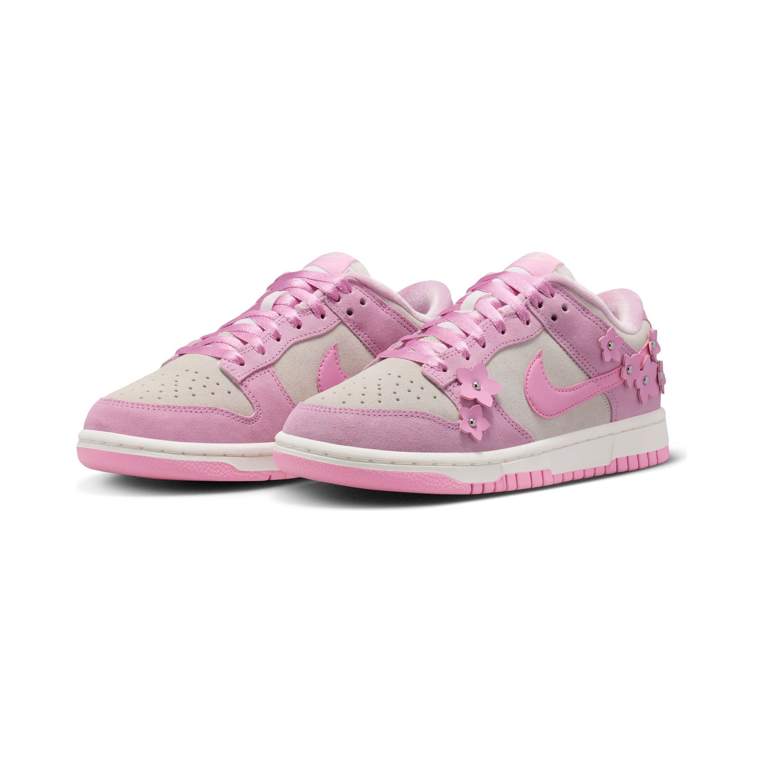 WMNS NIKE DUNK LOW SE FEMME image number null
