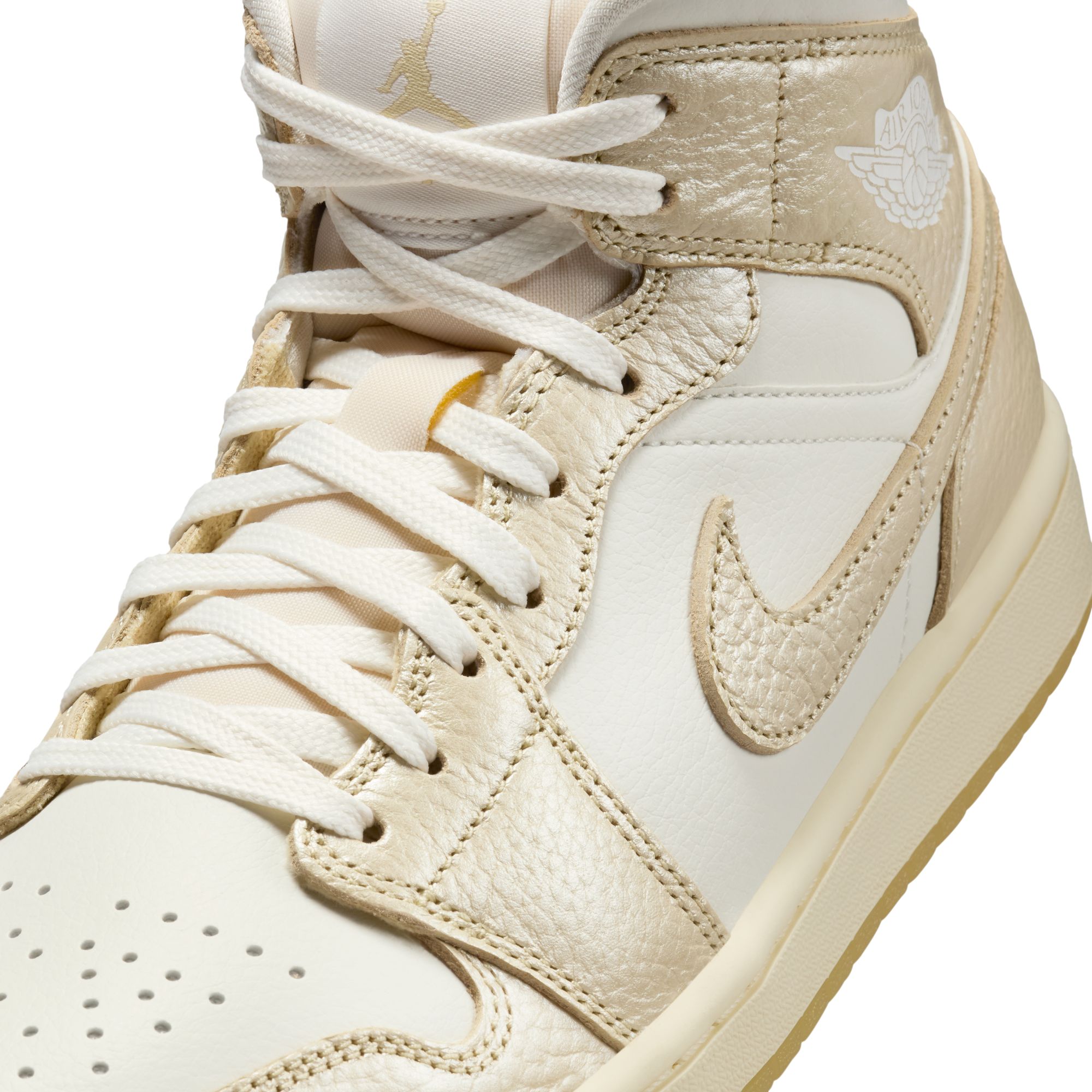 WMNS AIR JORDAN 1 MID SE V2 image number null