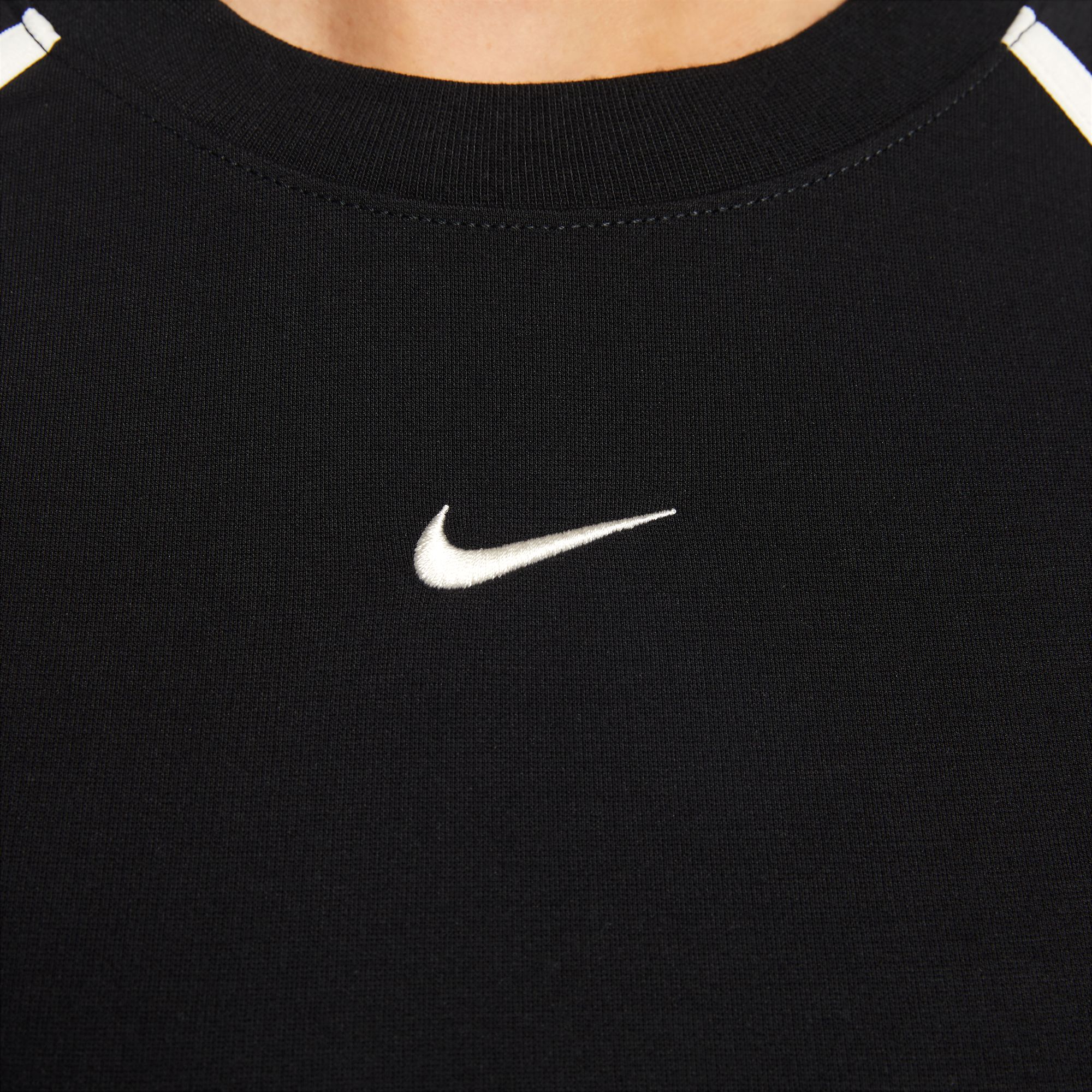 Nike Sportswear image number null