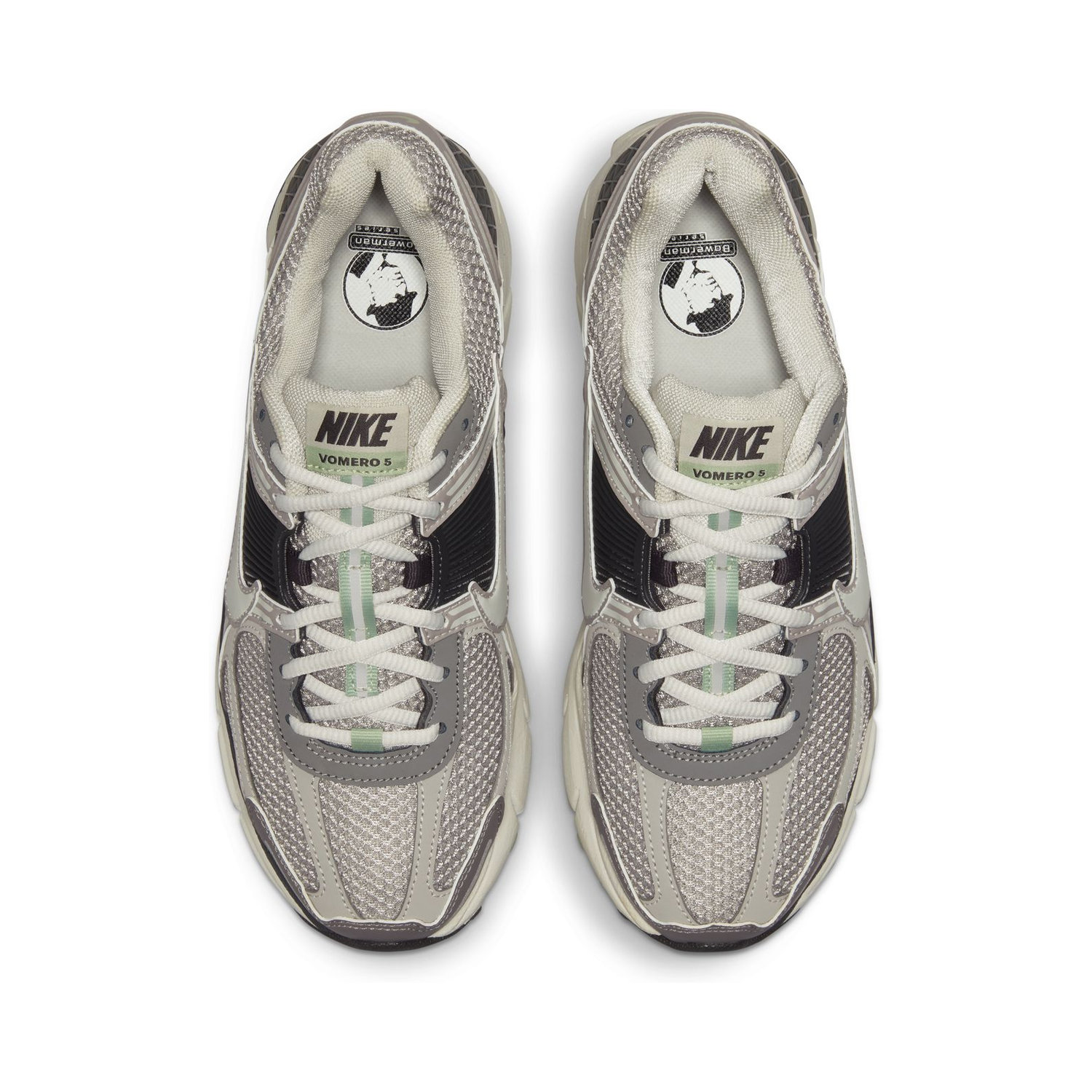 NIKE ZOOM VOMERO 5 image number null