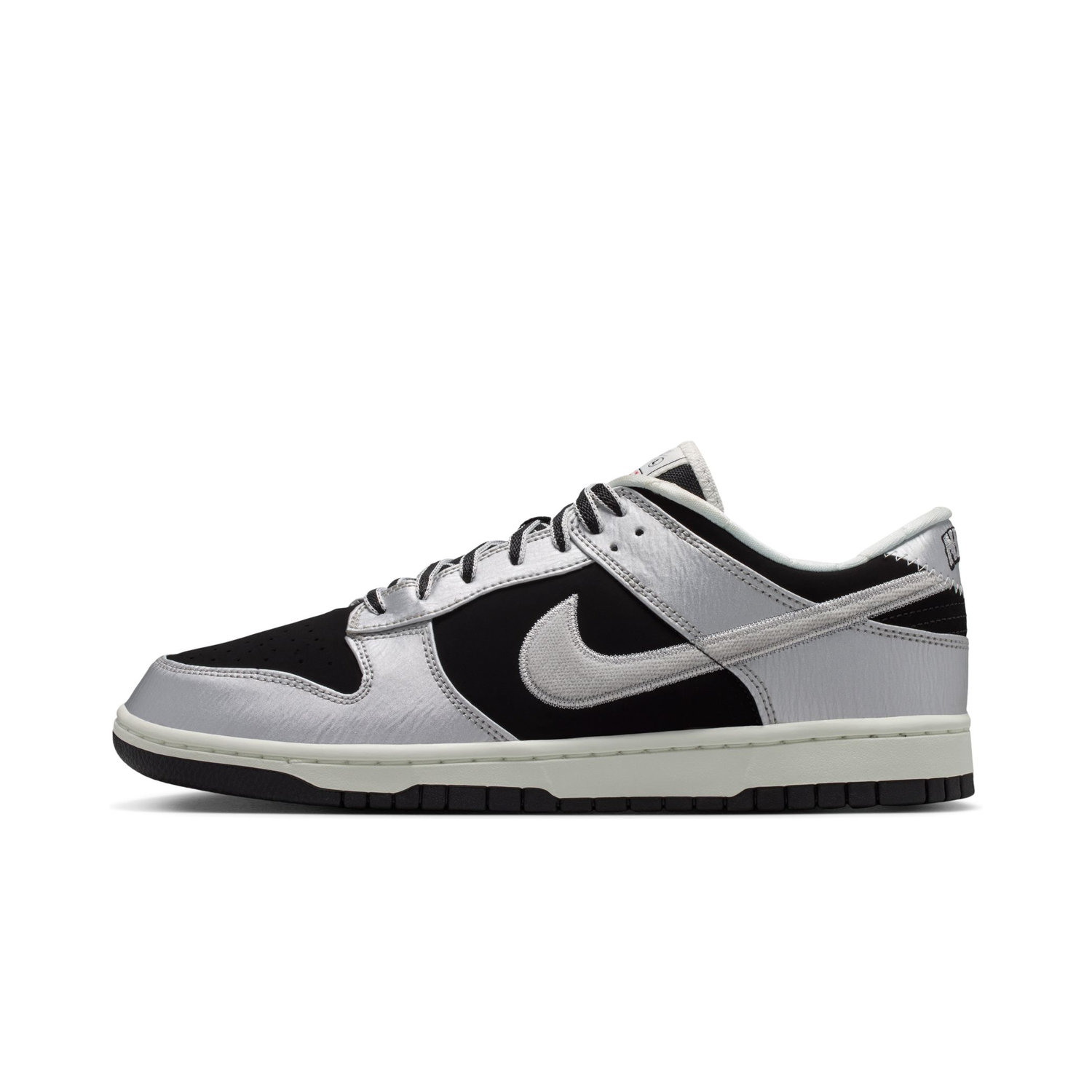 NIKE DUNK LOW RETRO