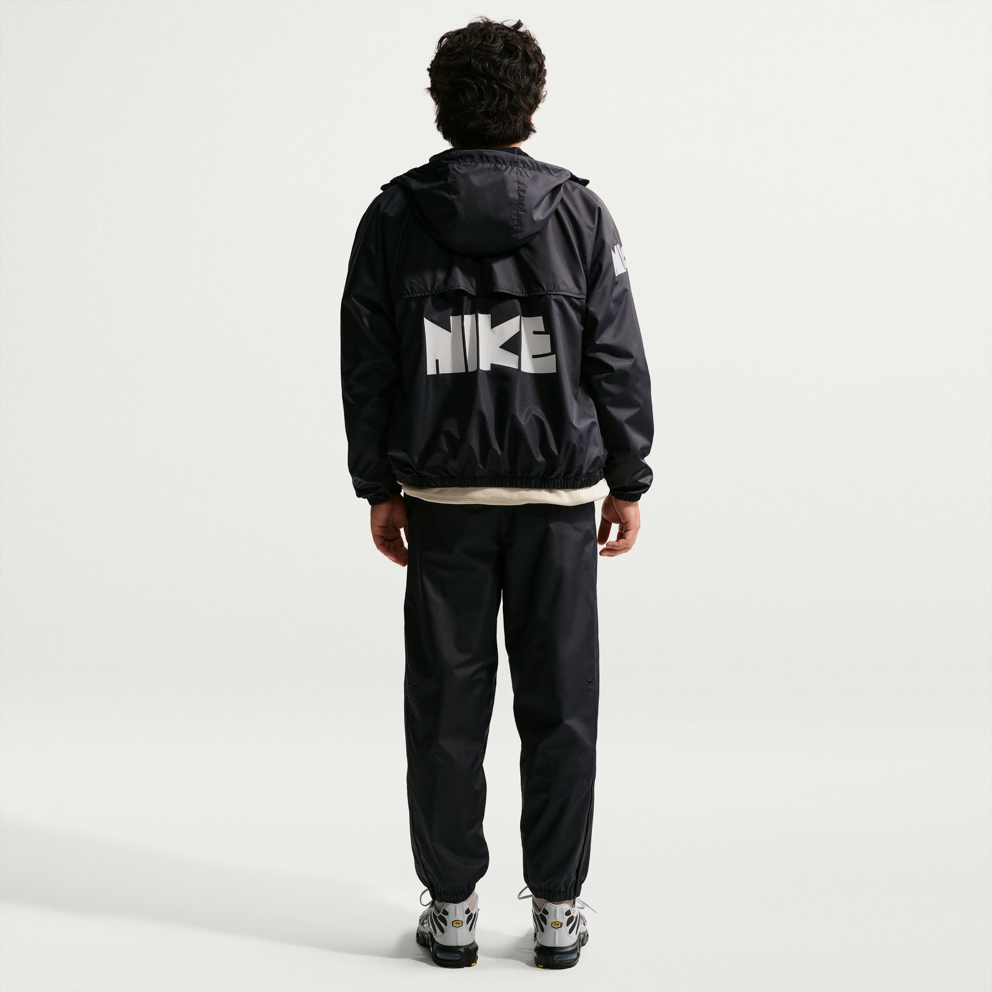 Nike Windrunner image number null