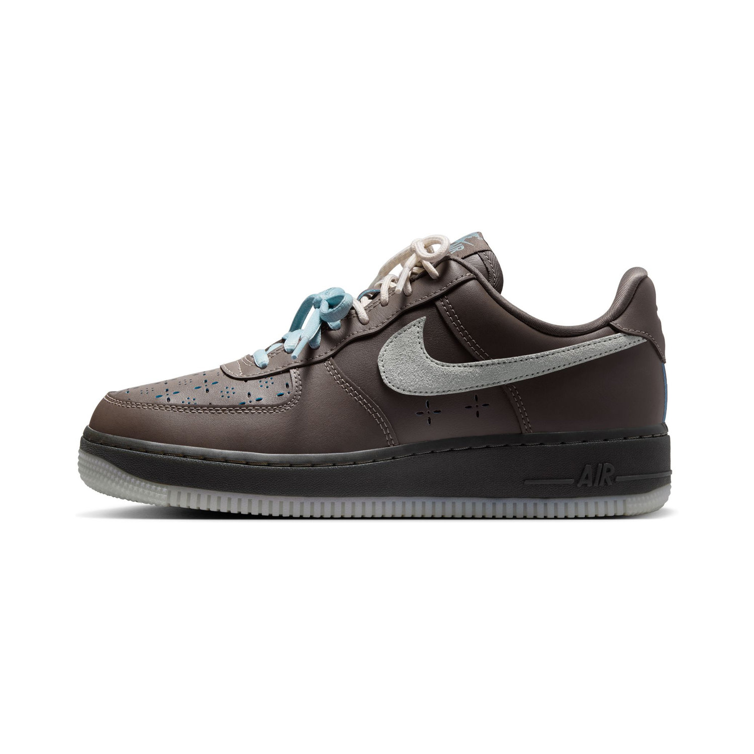 WMNS AIR FORCE 1 ''07 LV8 FMME