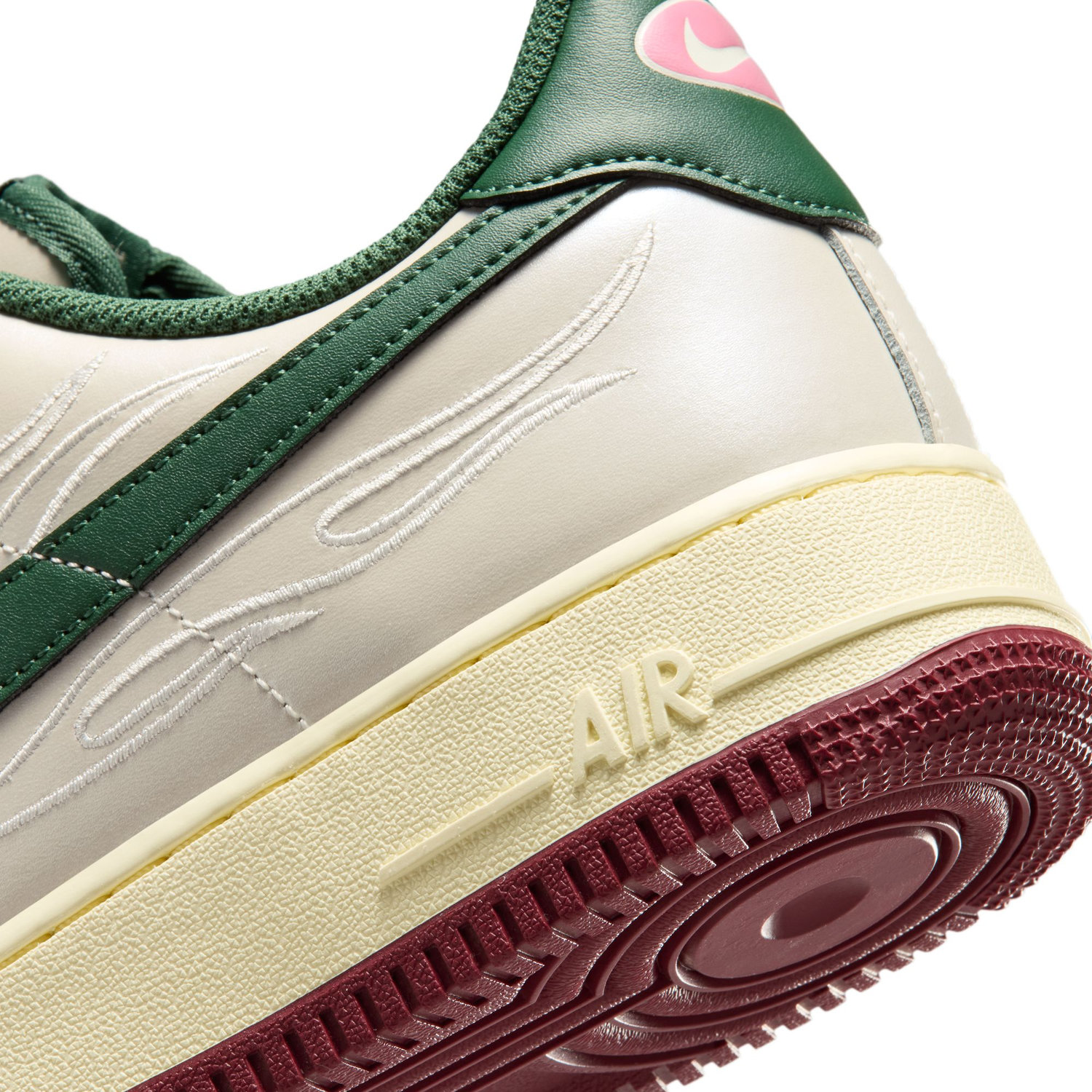 AIR FORCE 1 ''07 LV8 image number null