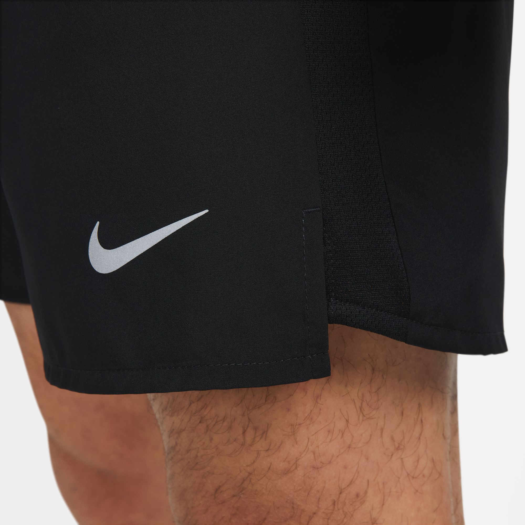 Nike Dri-FIT Challenger image number null