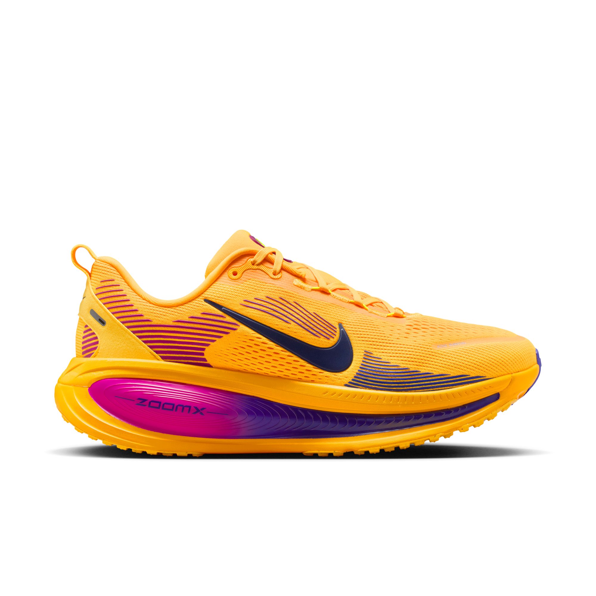 Nike Vomero 18 image number null