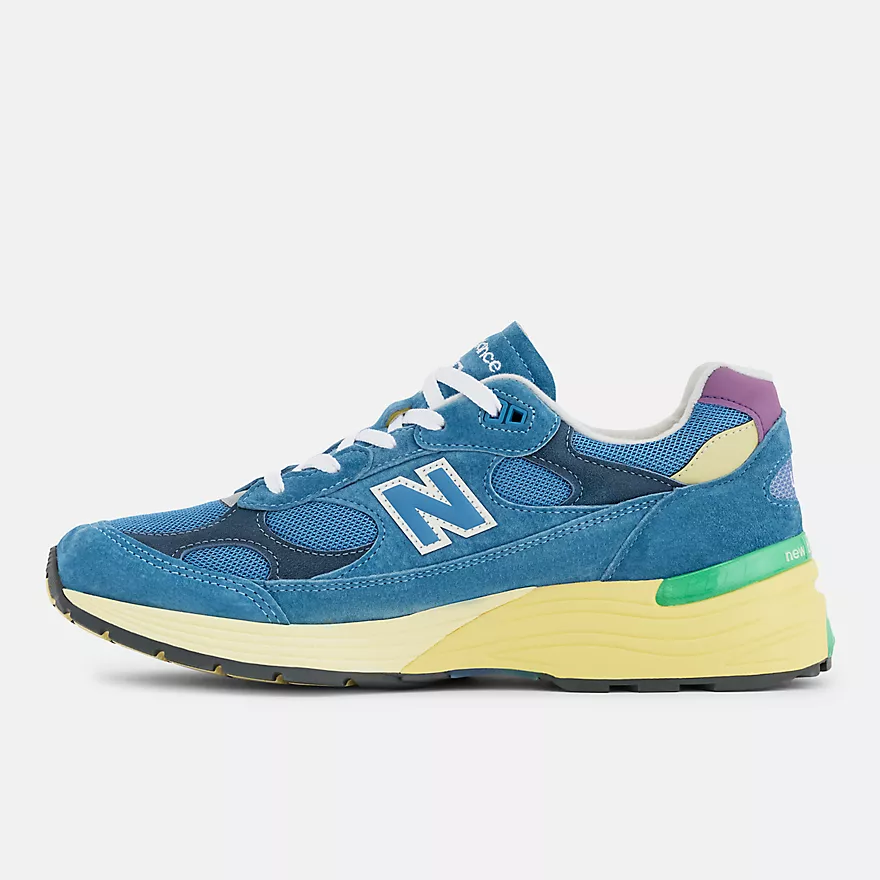 992