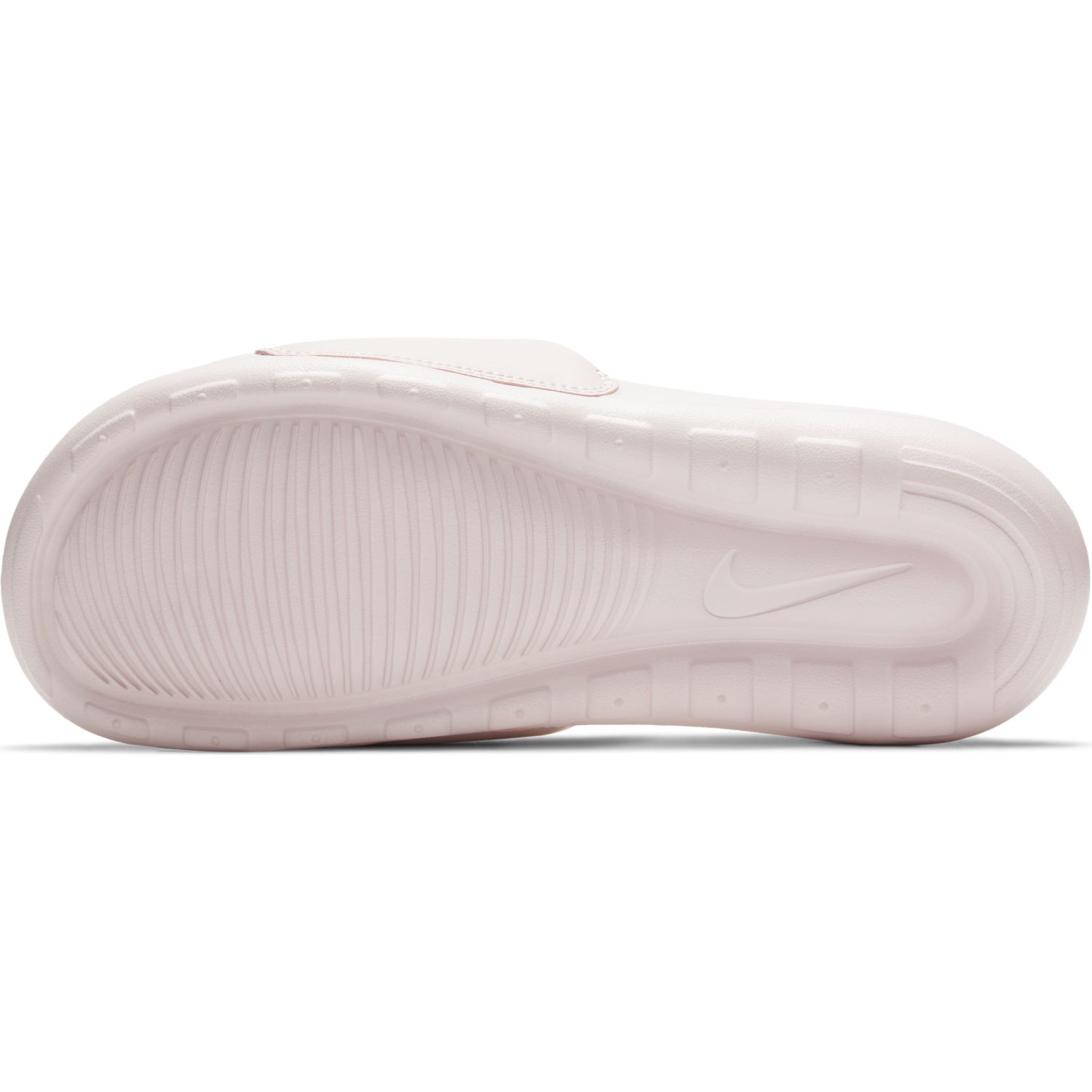 NIKE VICTORI ONE image number null