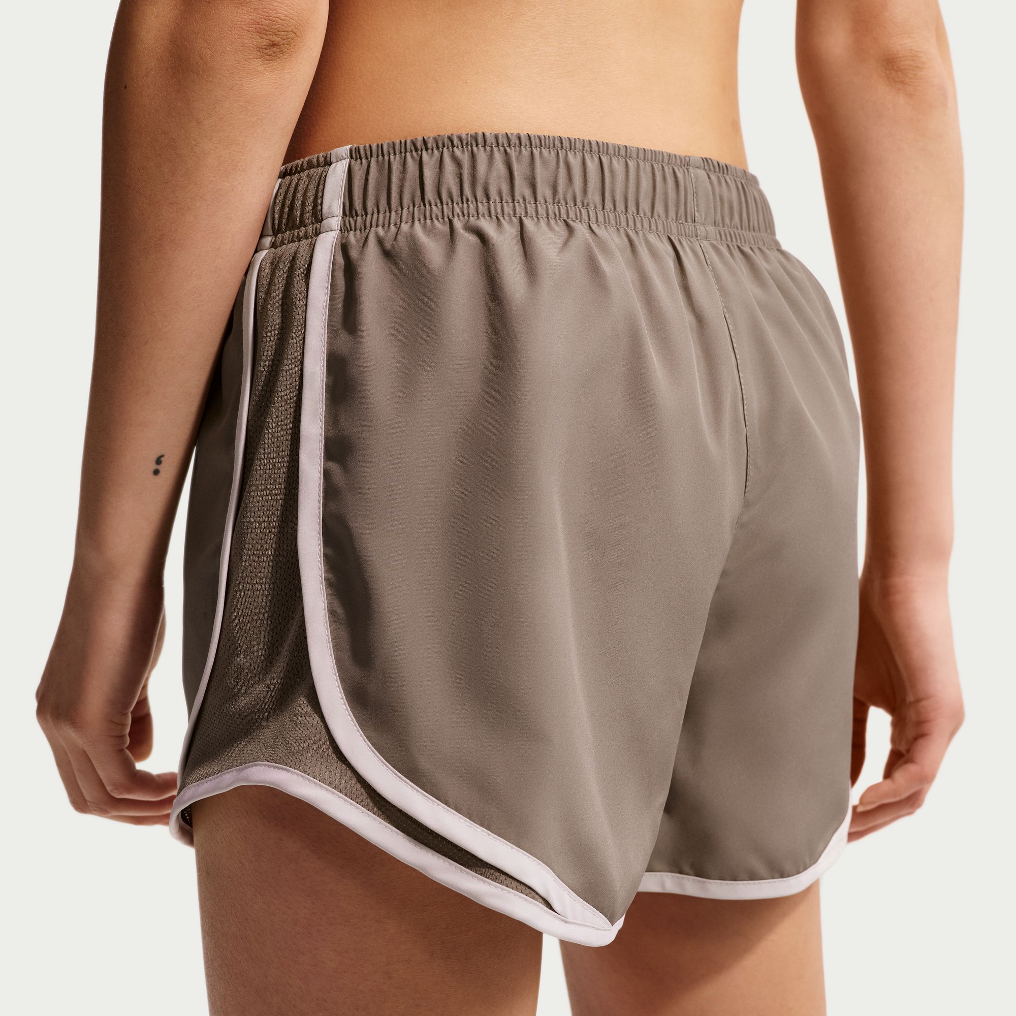 Nike Tempo image number null