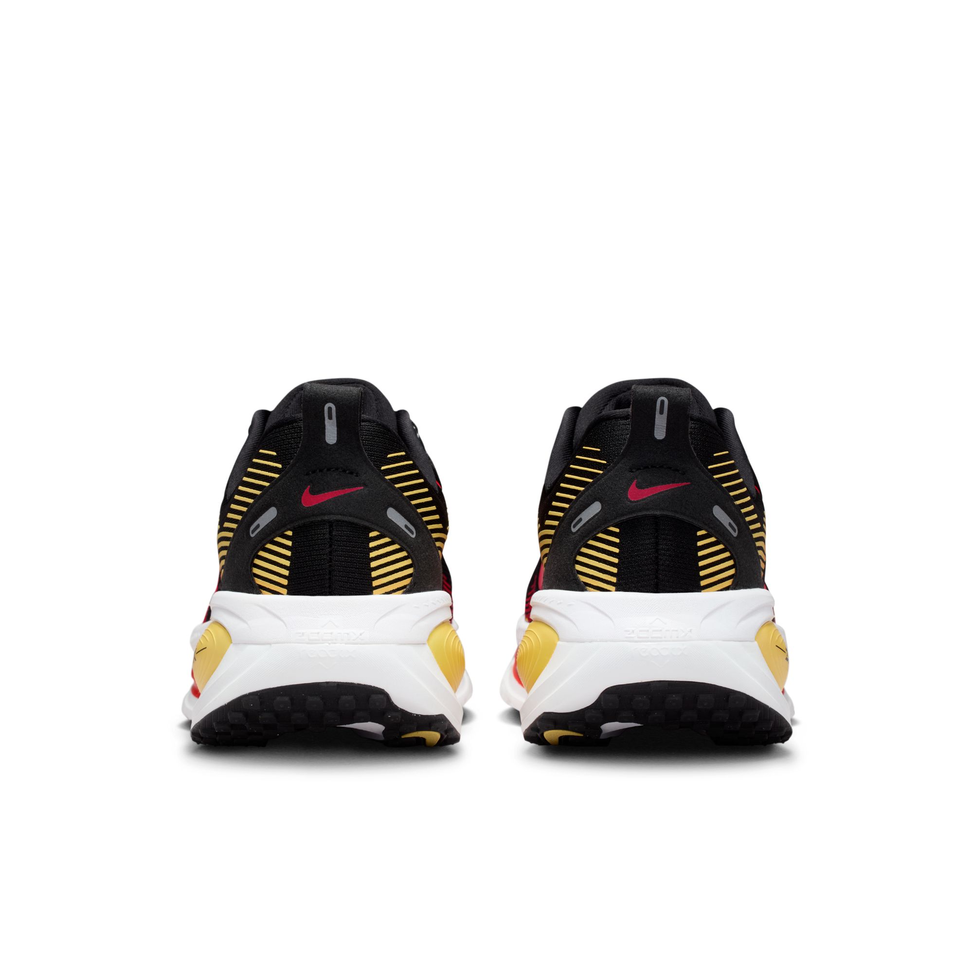 Nike Vomero 18 image number null