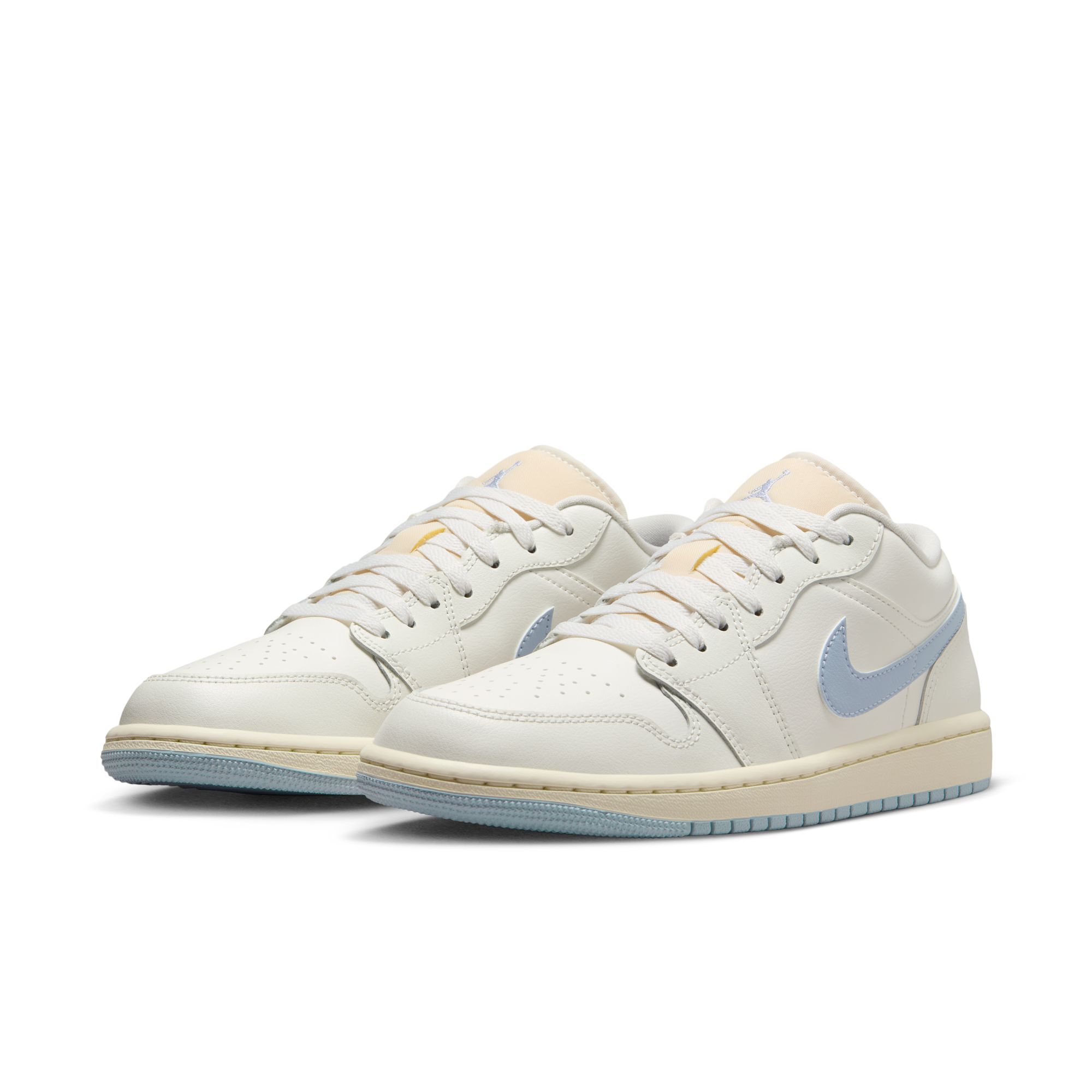 AIR JORDAN 1 LOW image number null