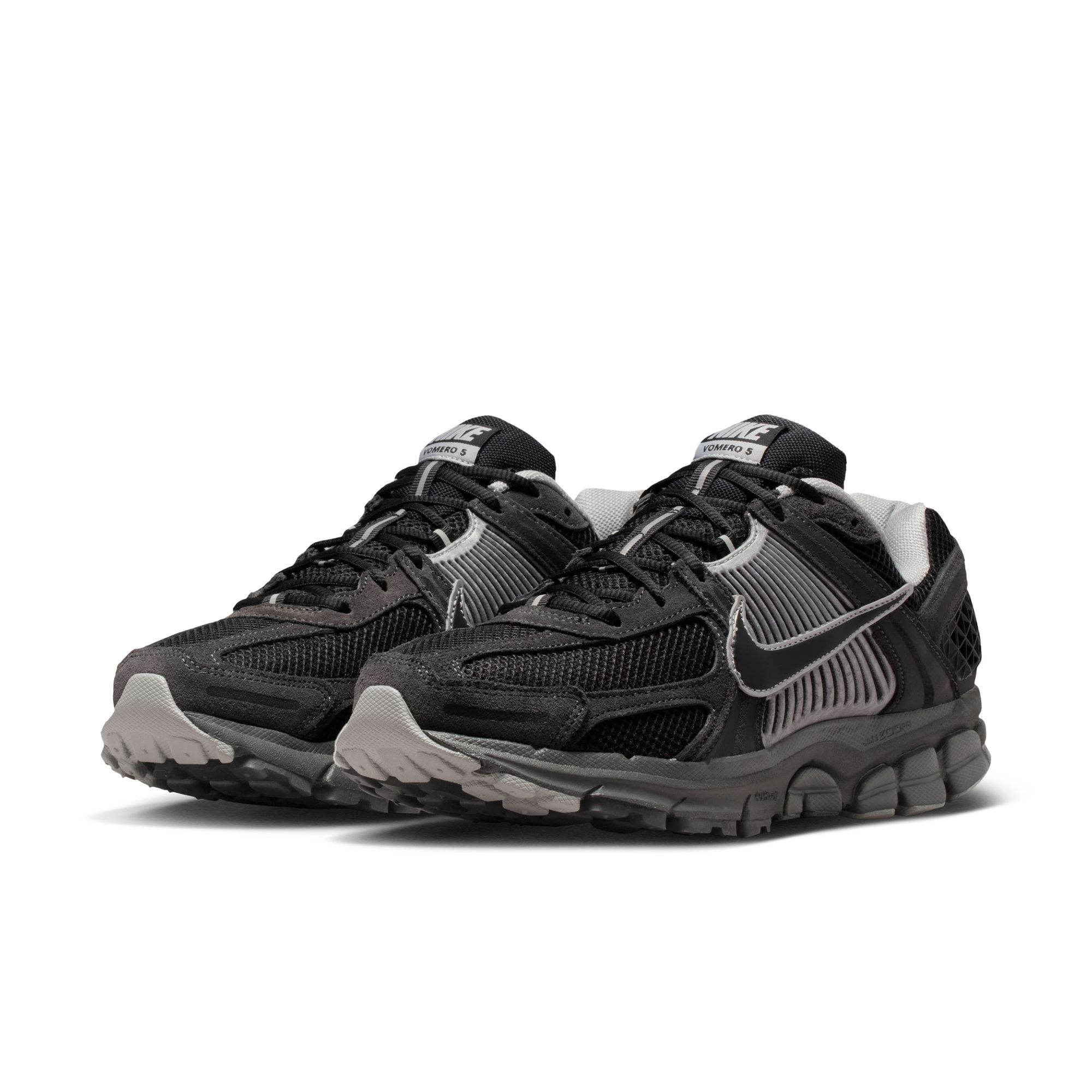 Nike Zoom Vomero 5 image number null