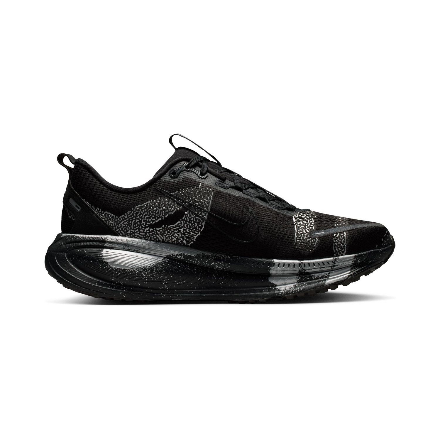 NIKE VOMERO 18 DSRPT image number null