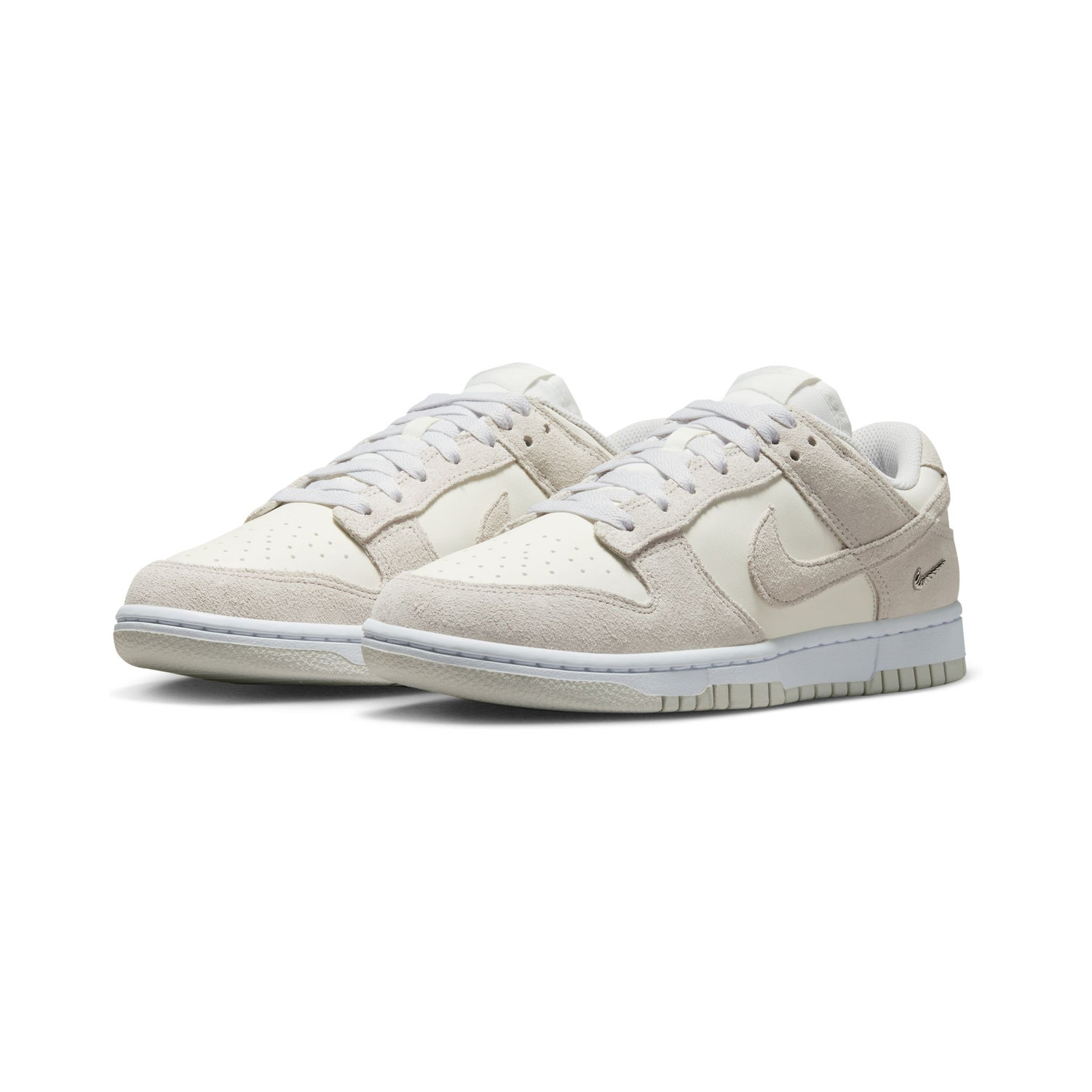 WMNS NIKE DUNK LOW image number null