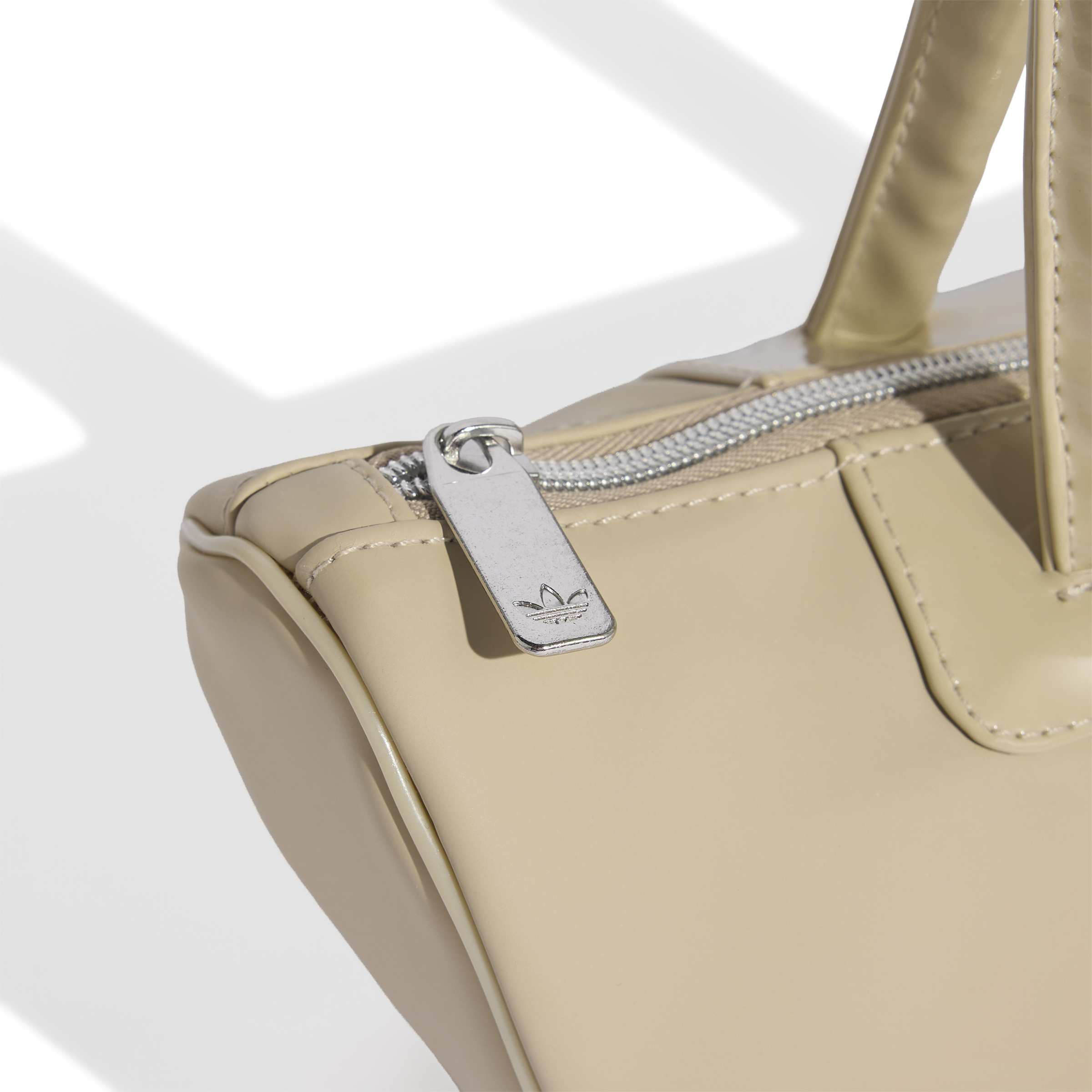 BOWLING BAG image number null