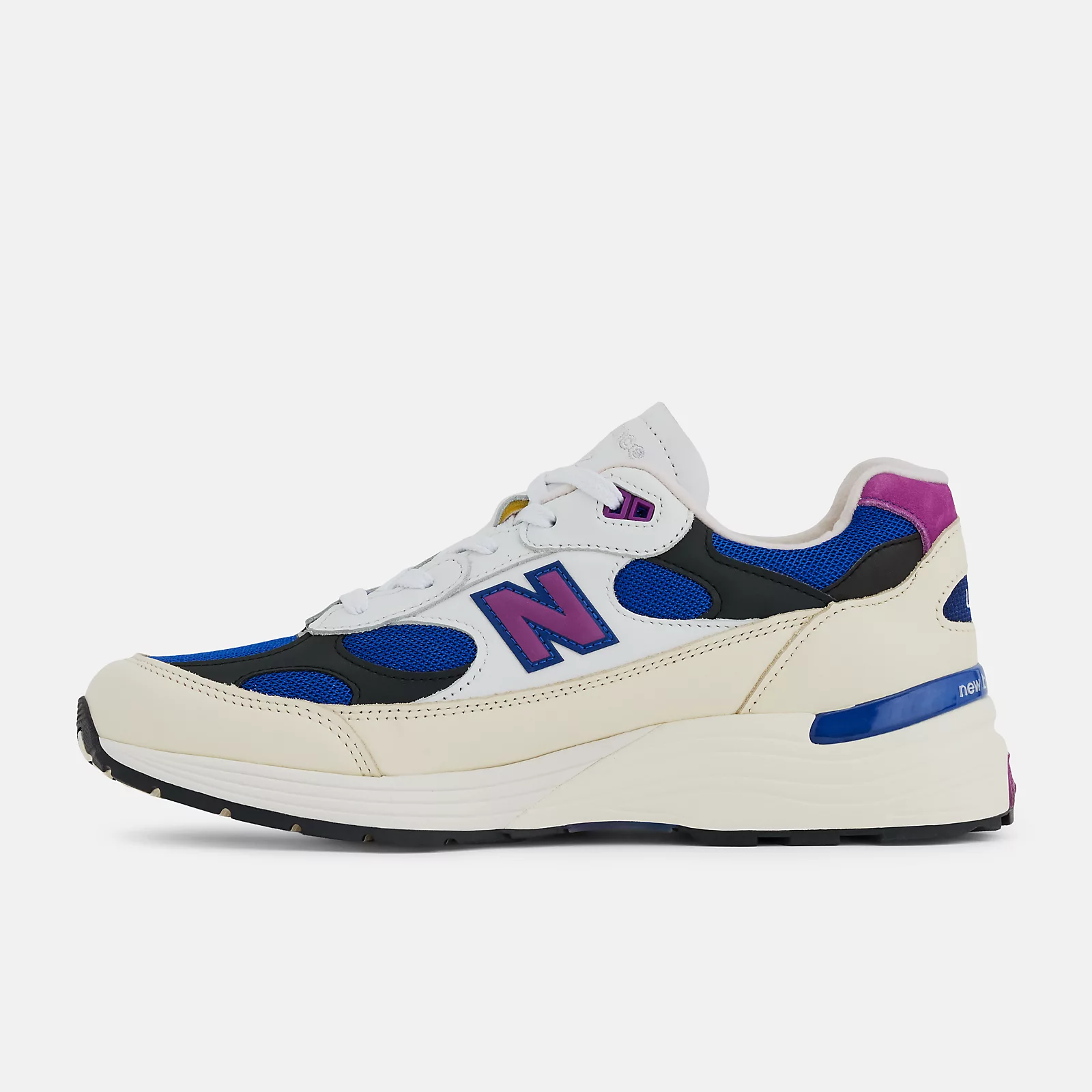 992