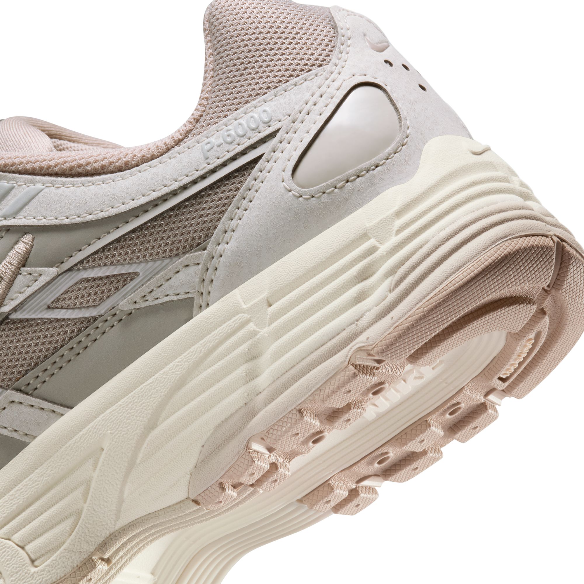 NIKE P-6000 image number null