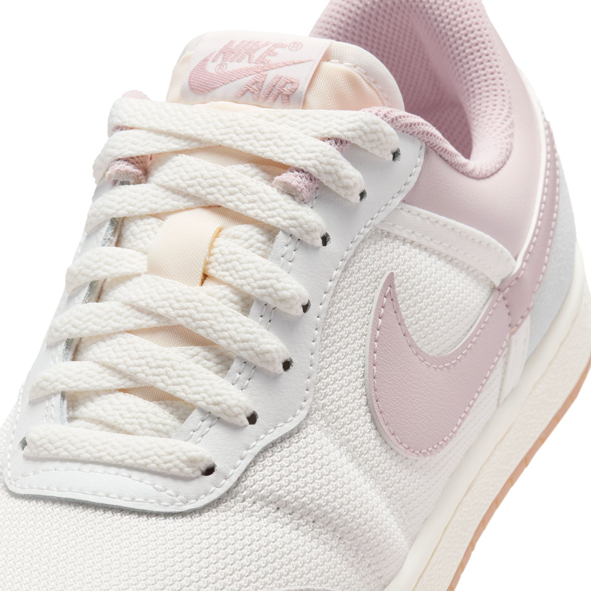 Air Jordan Skyline Low image number null