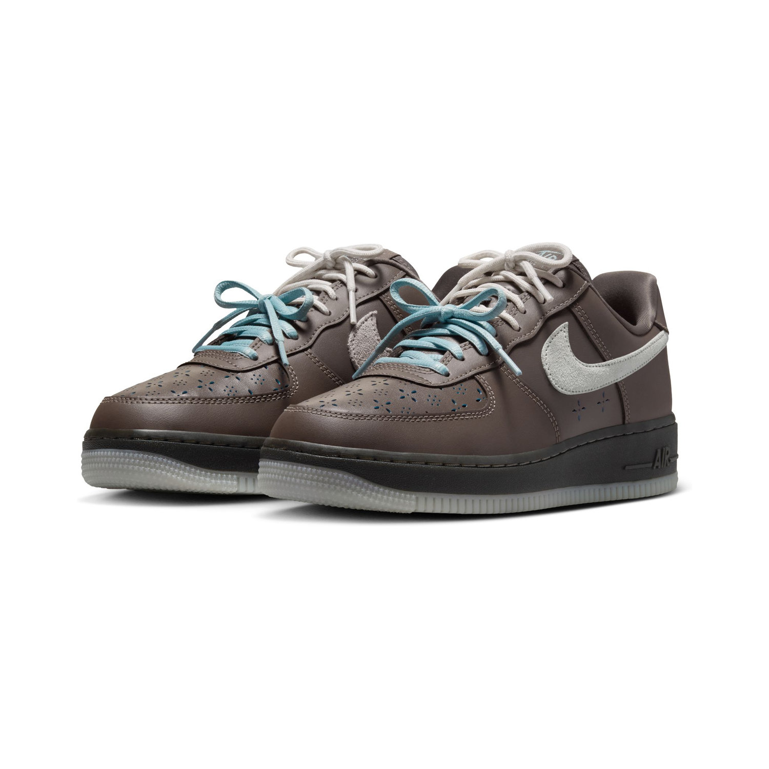 WMNS AIR FORCE 1 ''07 LV8 FMME image number null
