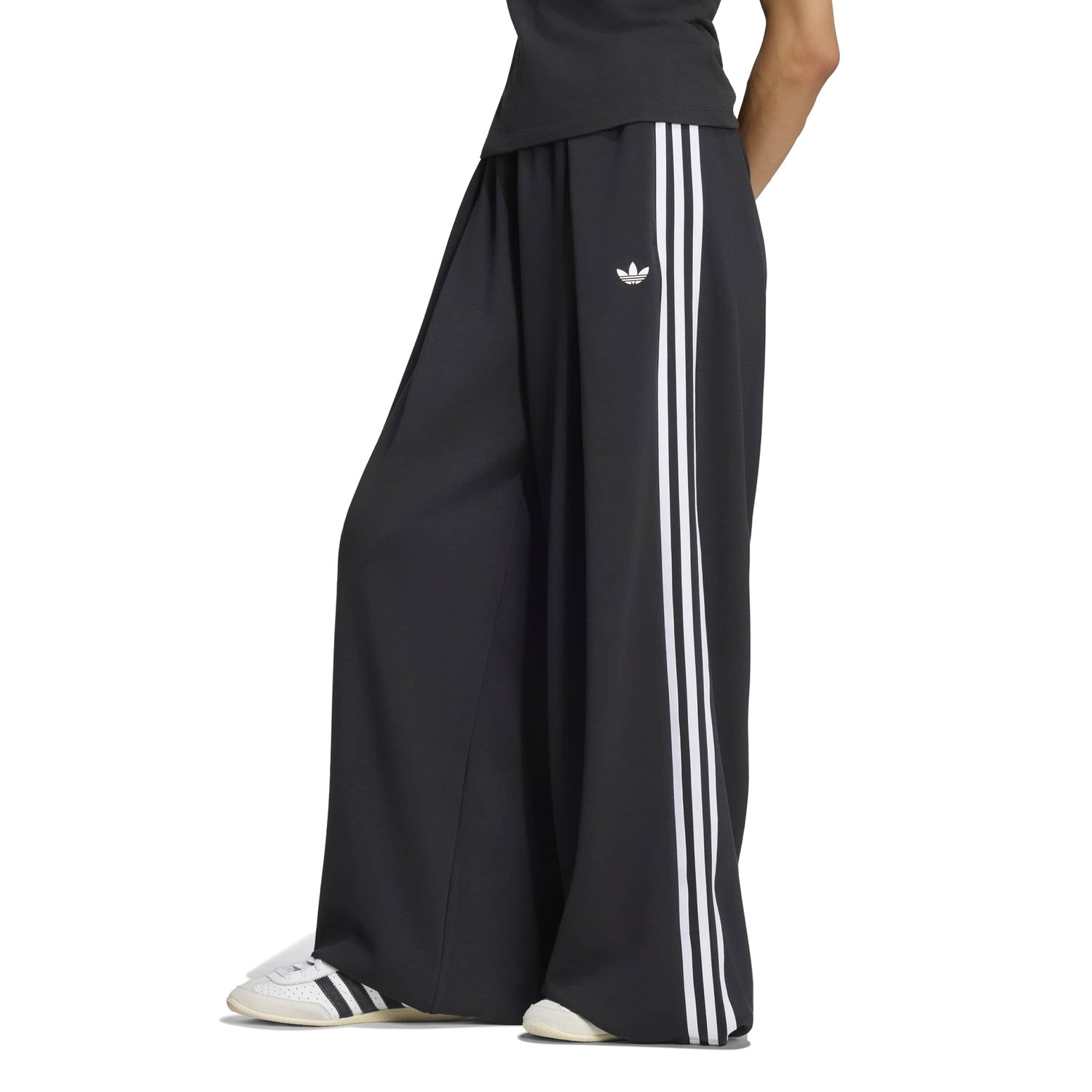 ADILUNA SEASON 2 x JENNIE PLEATED TRACK image number null