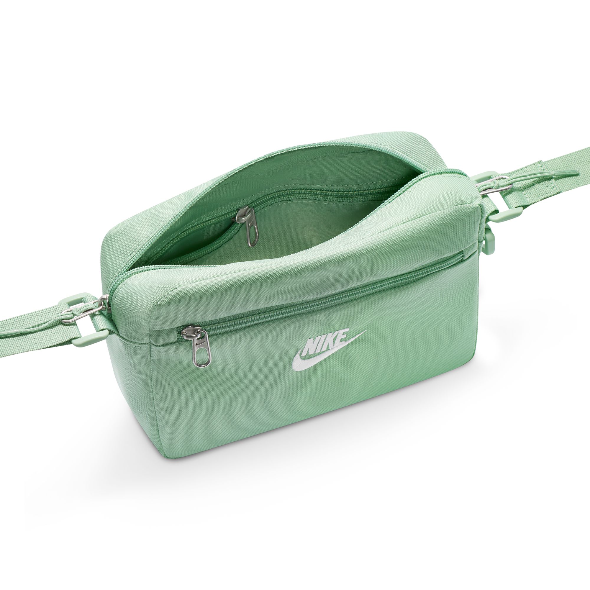 Nike Heritage image number null