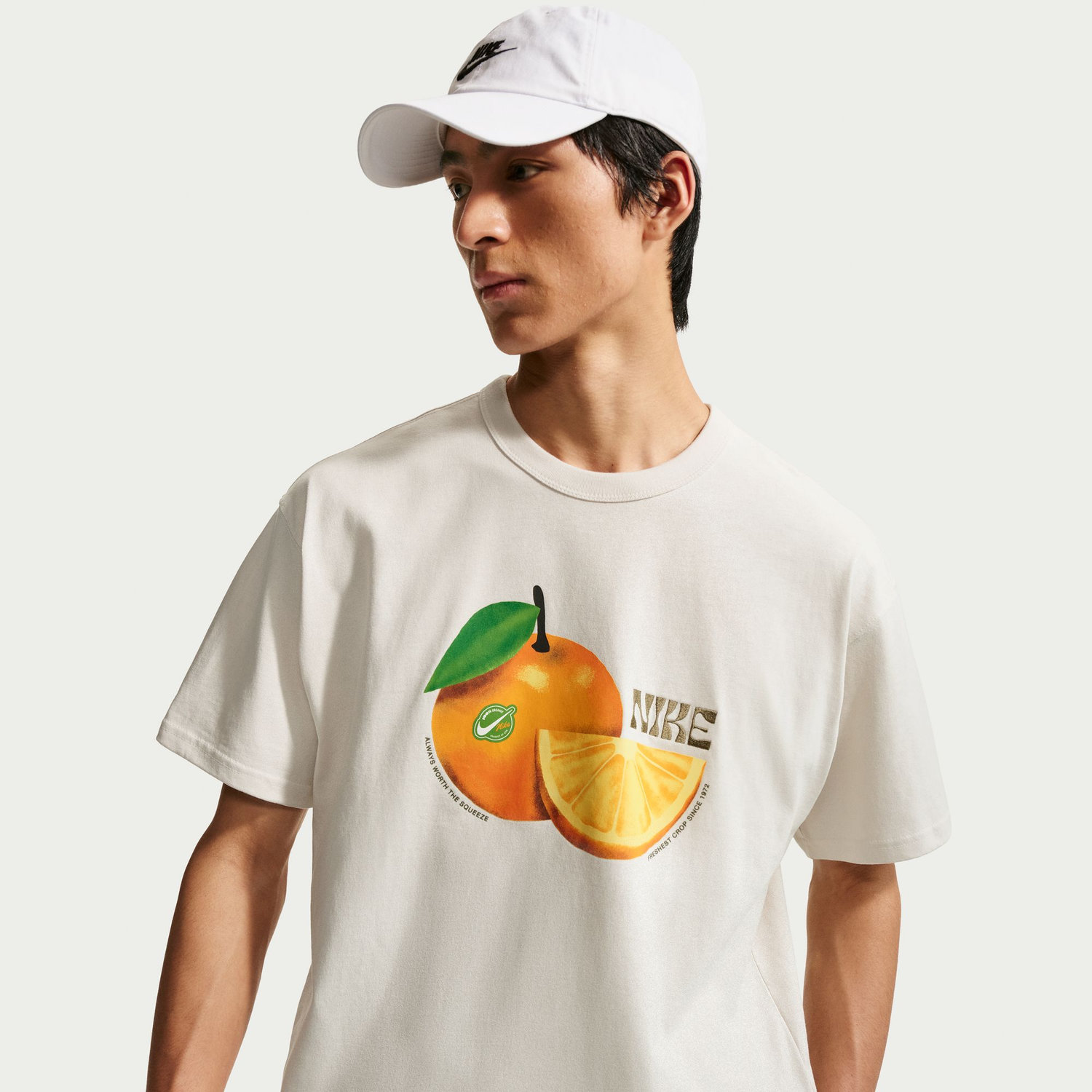 Nike Sportswear Premium Essentials
