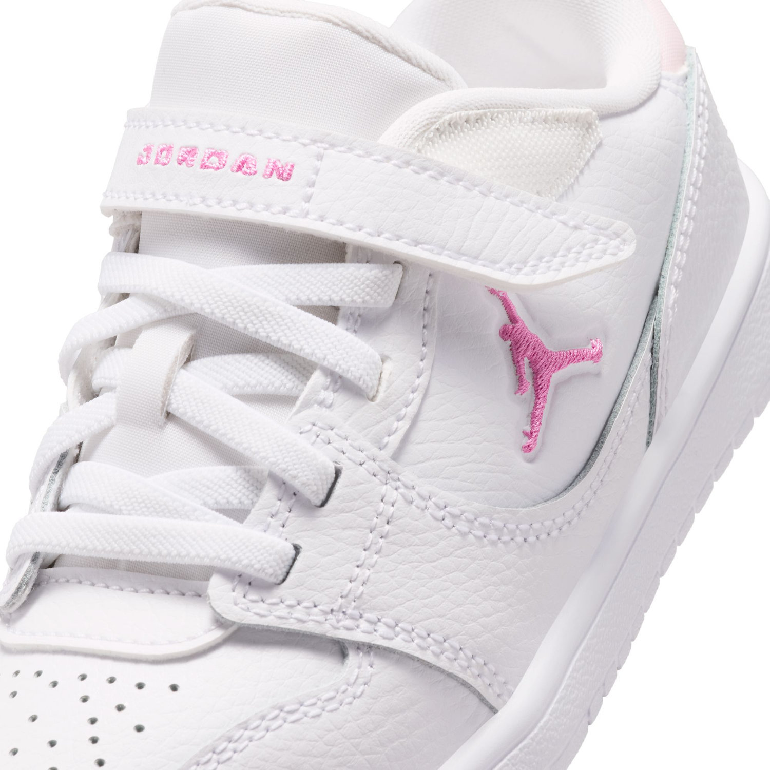 Jordan Court Connect Low image number null
