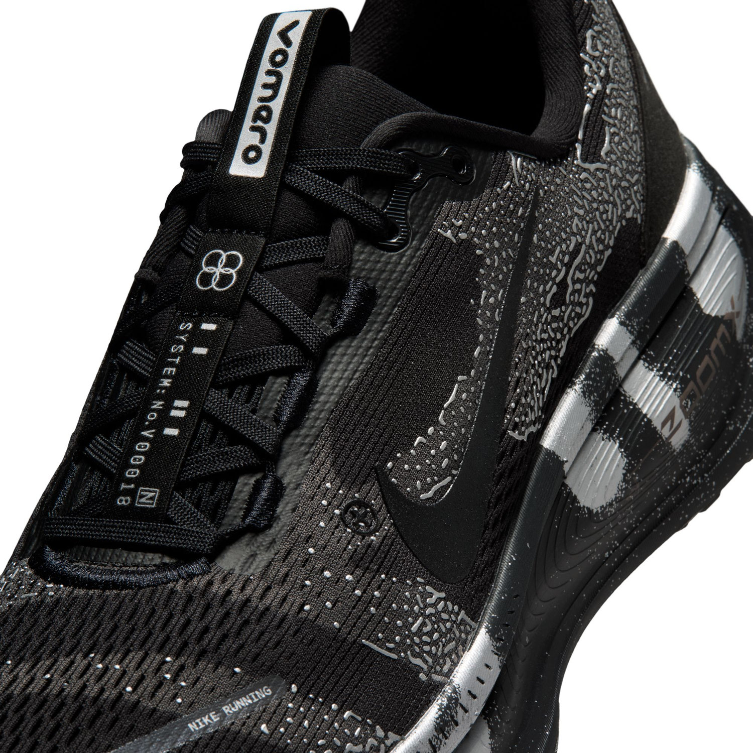 NIKE VOMERO 18 DSRPT image number null