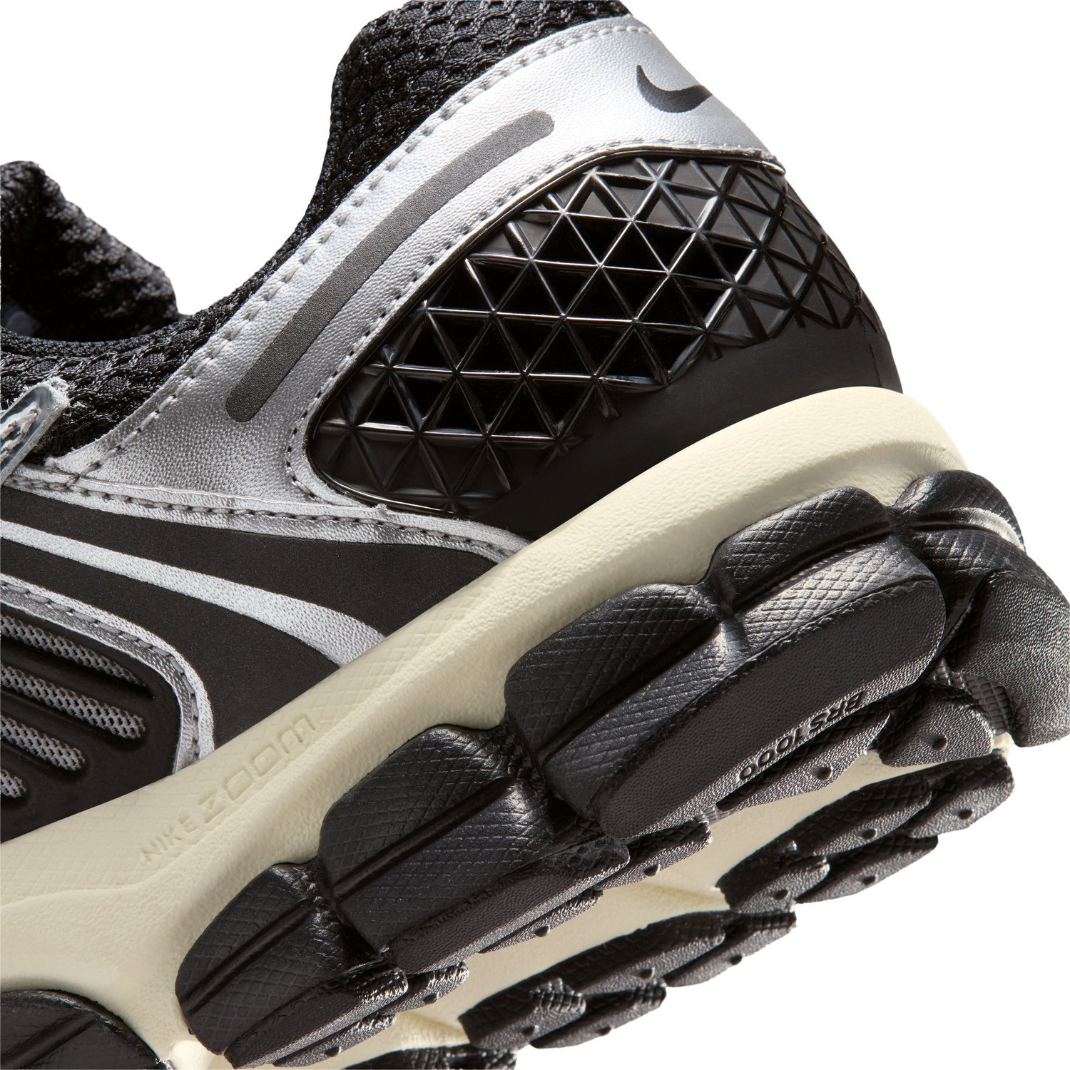 Nike Zoom Vomero 5 image number null