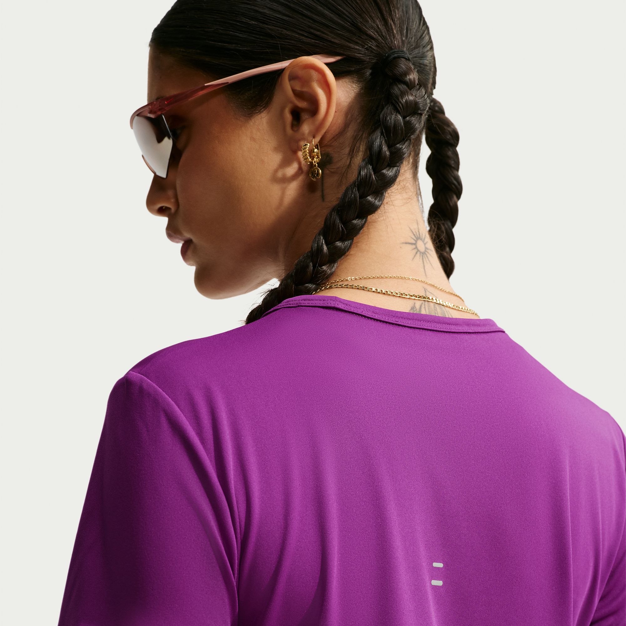 Nike Tempo image number null