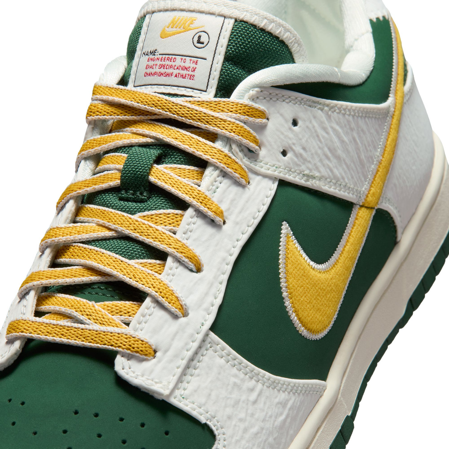 NIKE DUNK LOW RETRO image number null