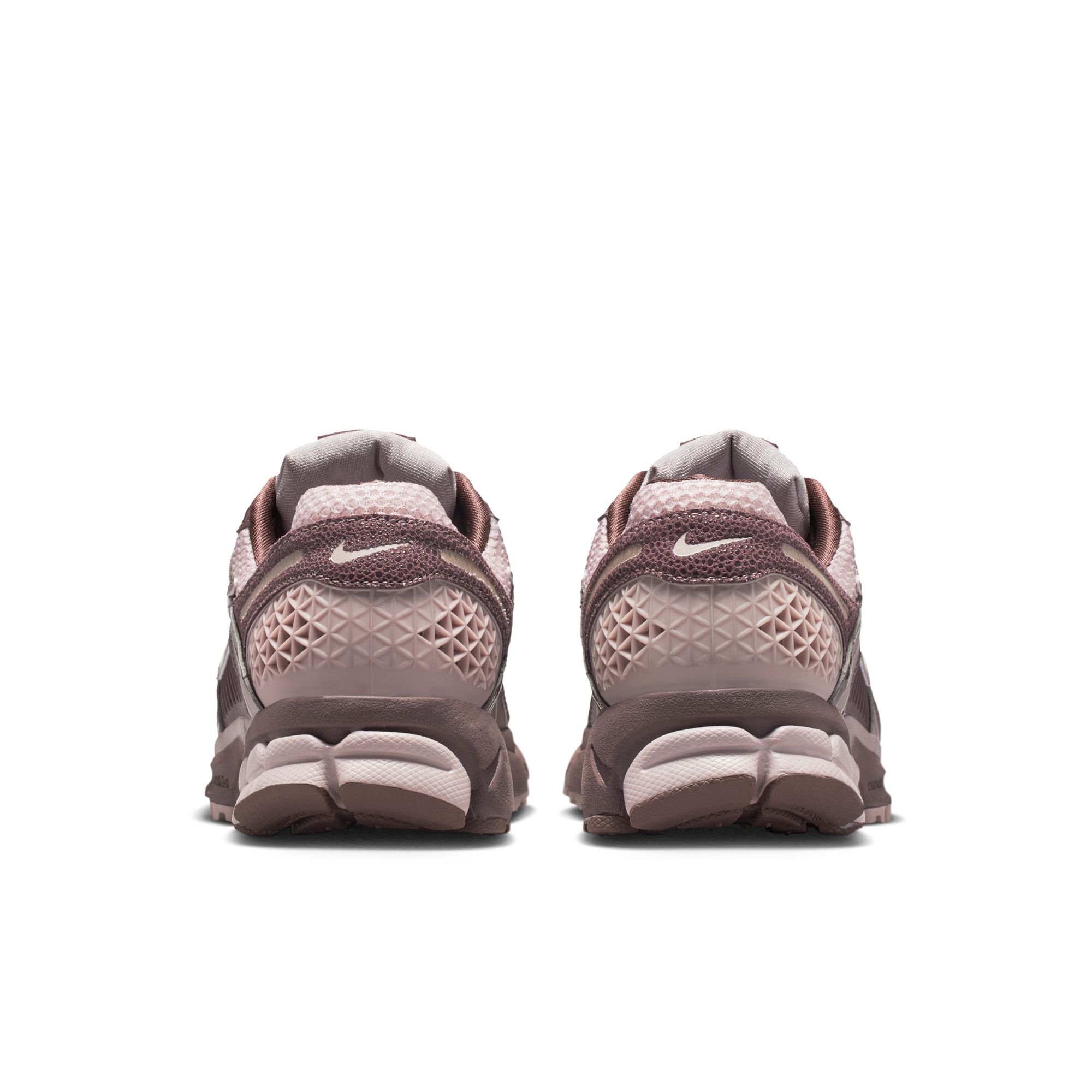 Nike Zoom Vomero 5 image number null