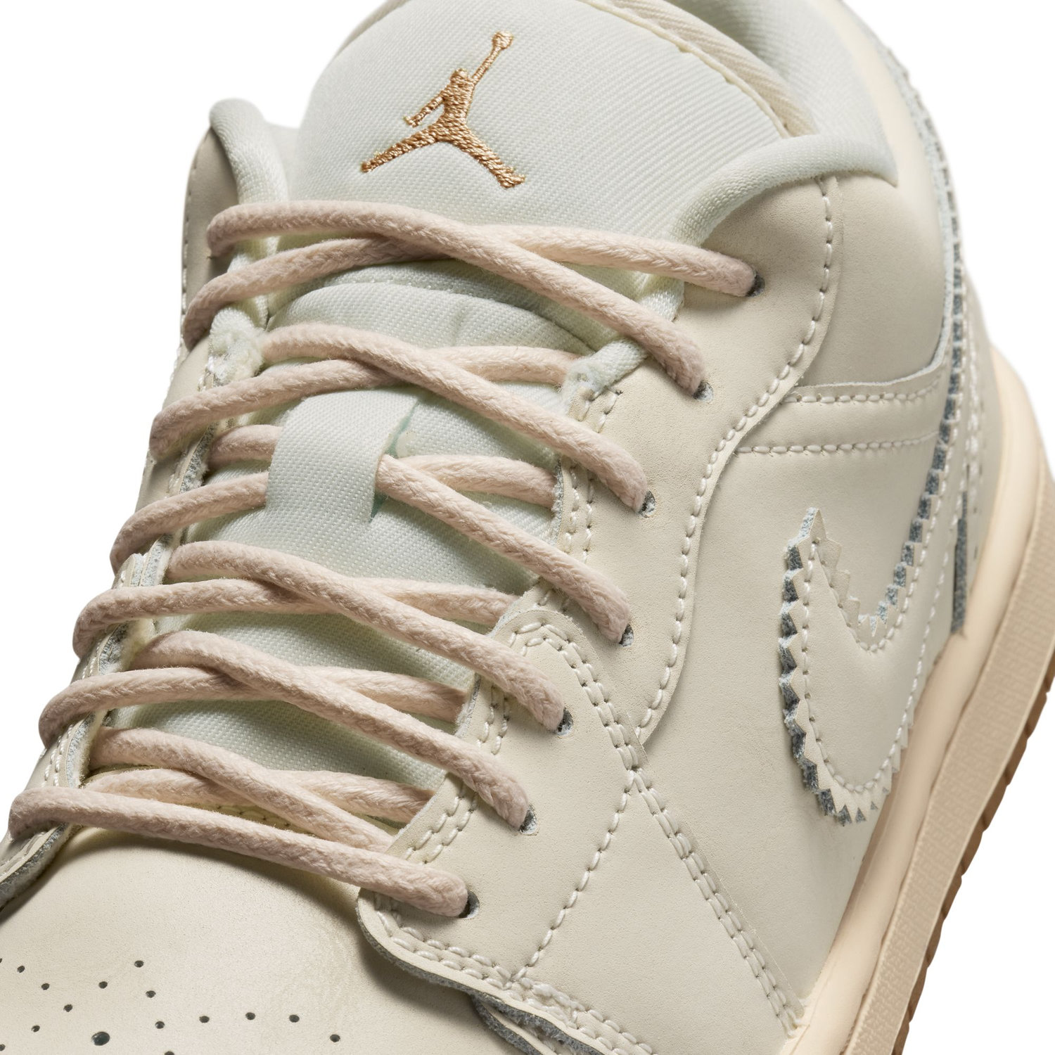 WMNS AIR JORDAN 1 LOW SE image number null