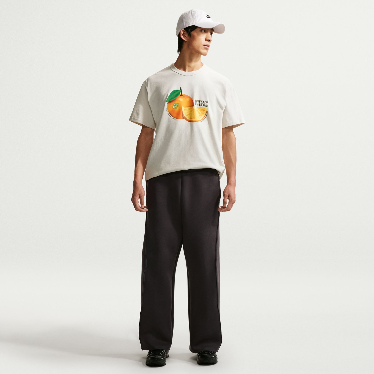 Nike Sportswear Premium Essentials image number null