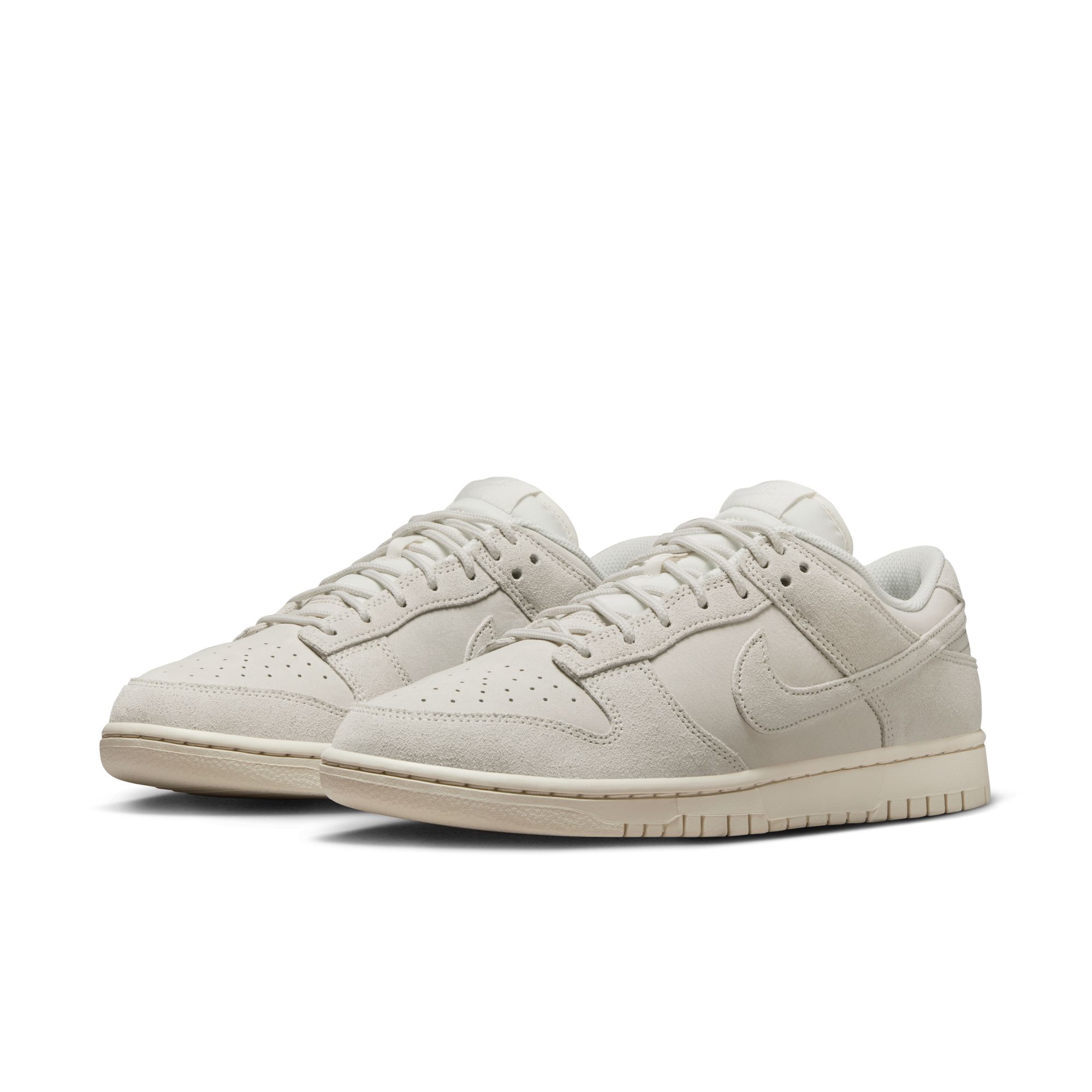 Nike Dunk Low Retro SE image number null