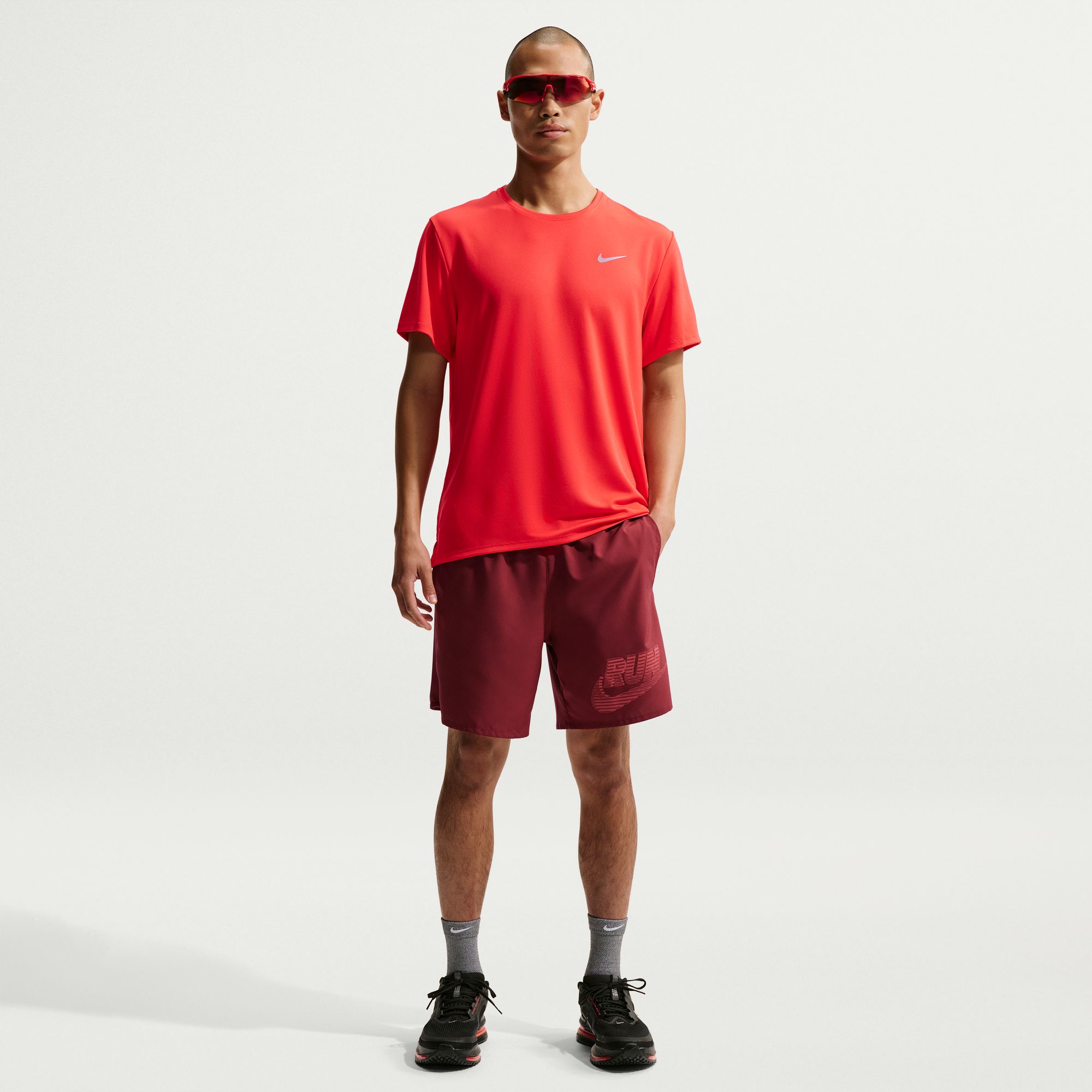 Nike Challenger image number null