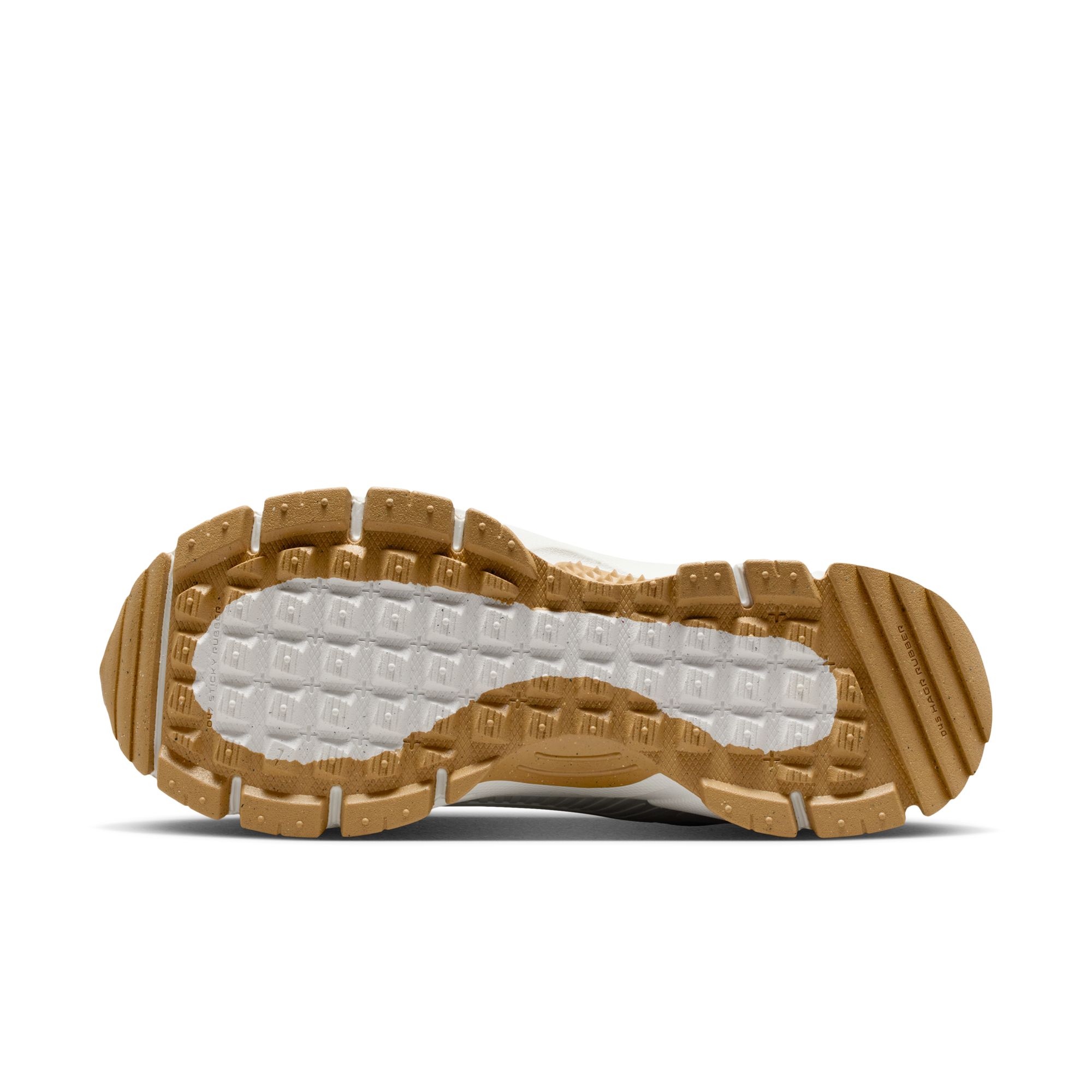 NIKE ZOOM VOMERO ROAM image number null