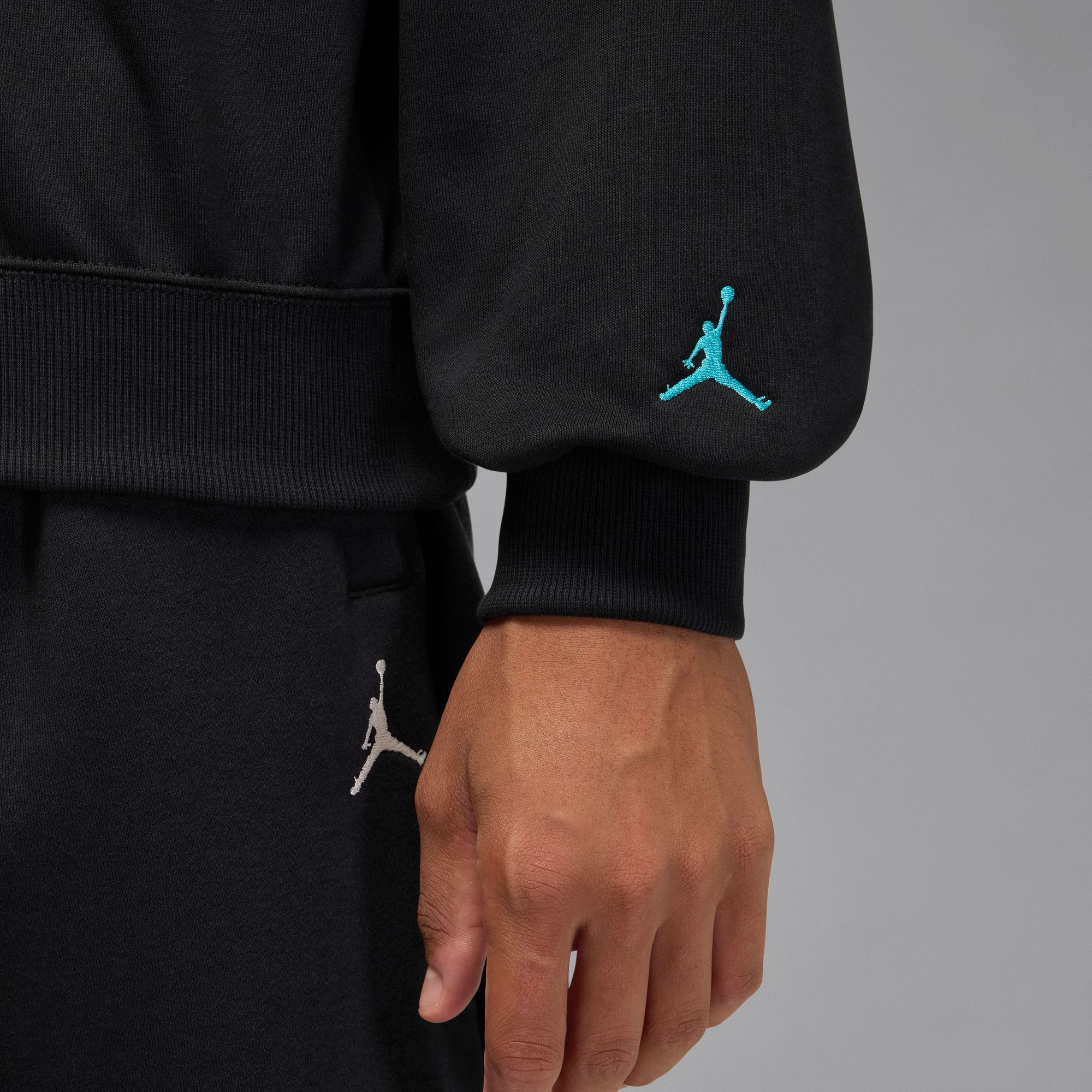 M J BRK AJ11 FLEECE CREW LB image number null