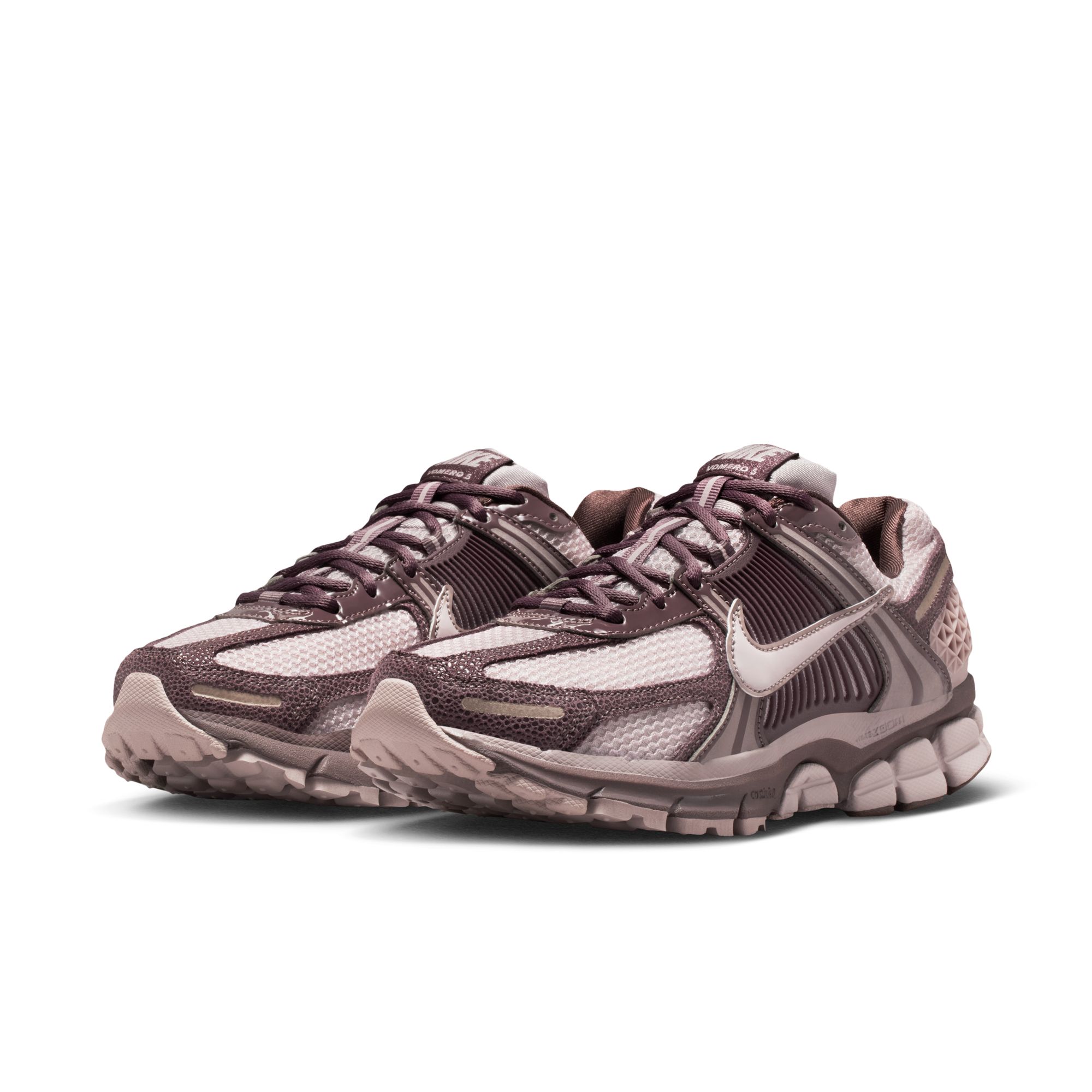 Nike Zoom Vomero 5 image number null