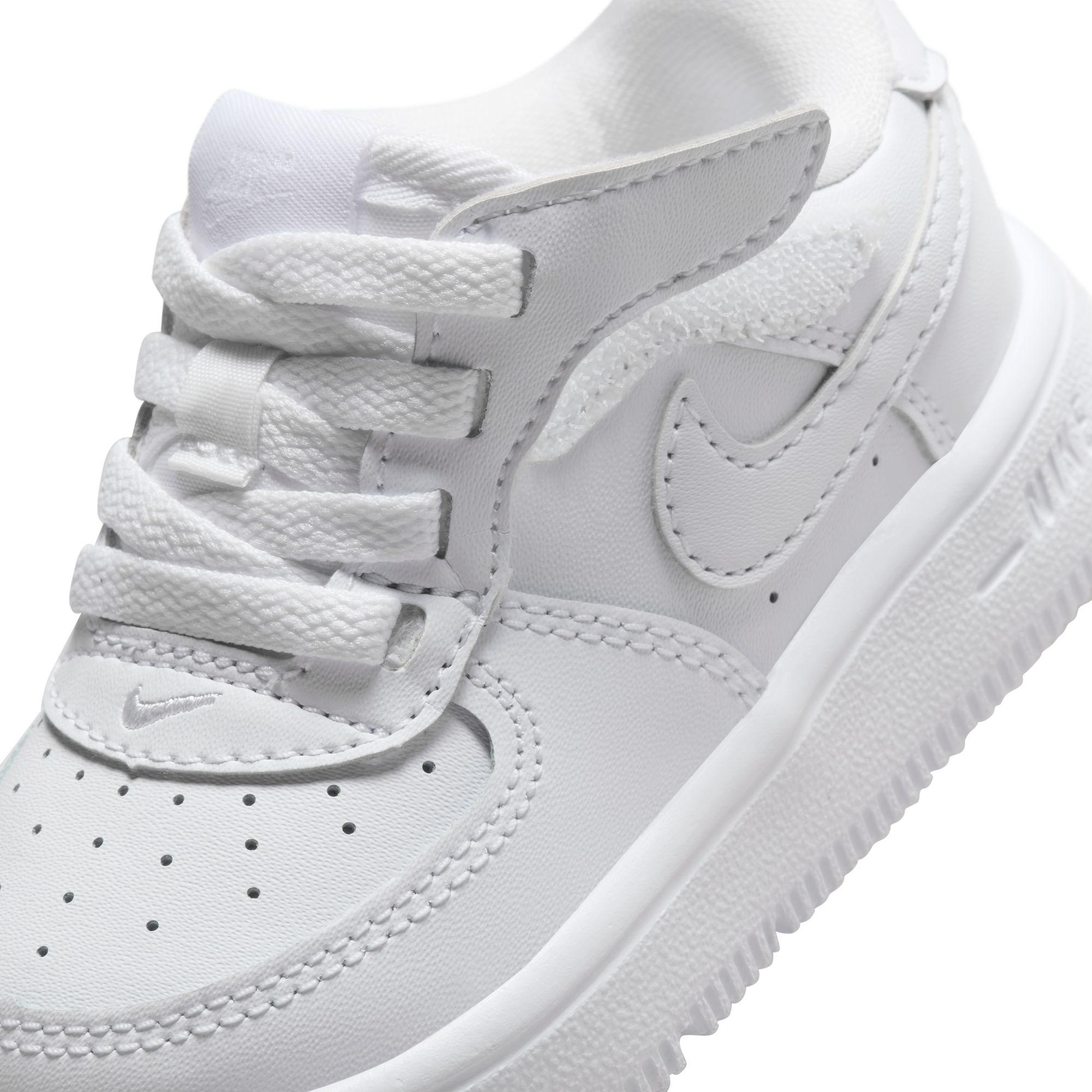 Nike Force 1 Low EasyOn image number null