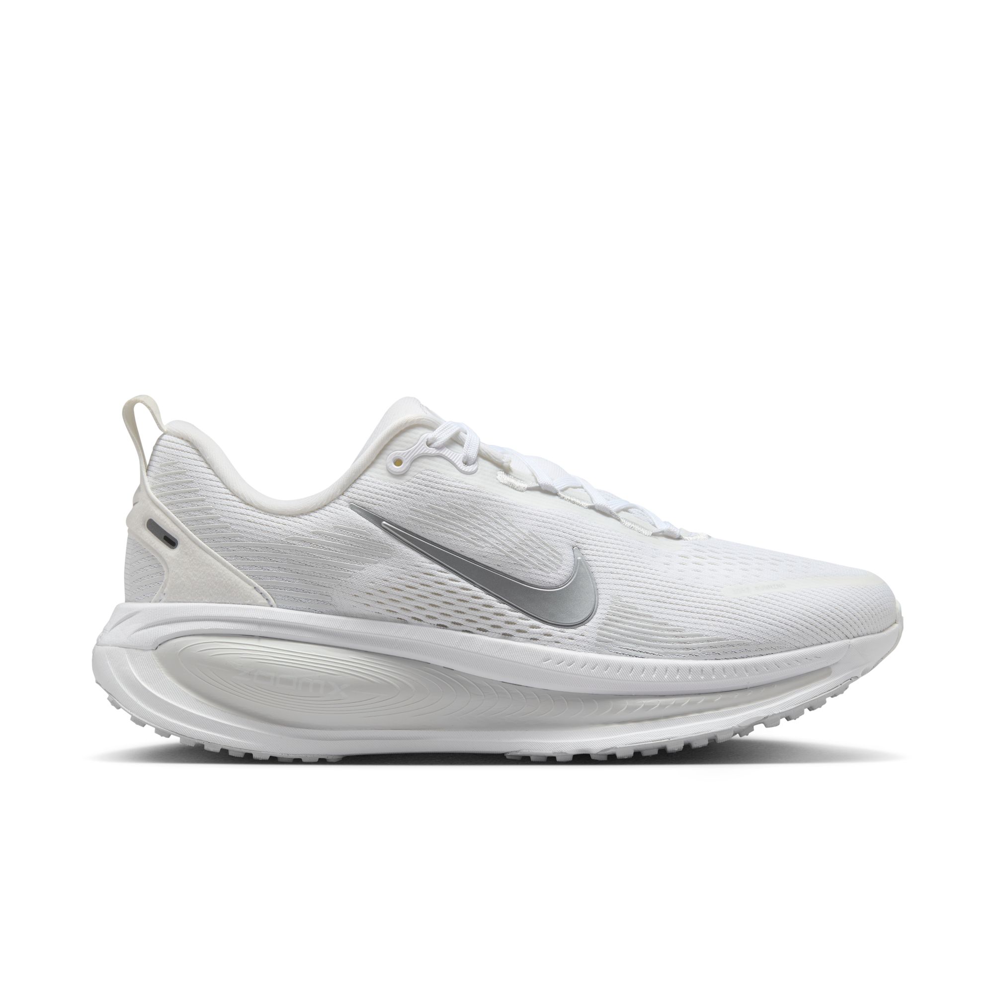Nike Vomero 18 image number null