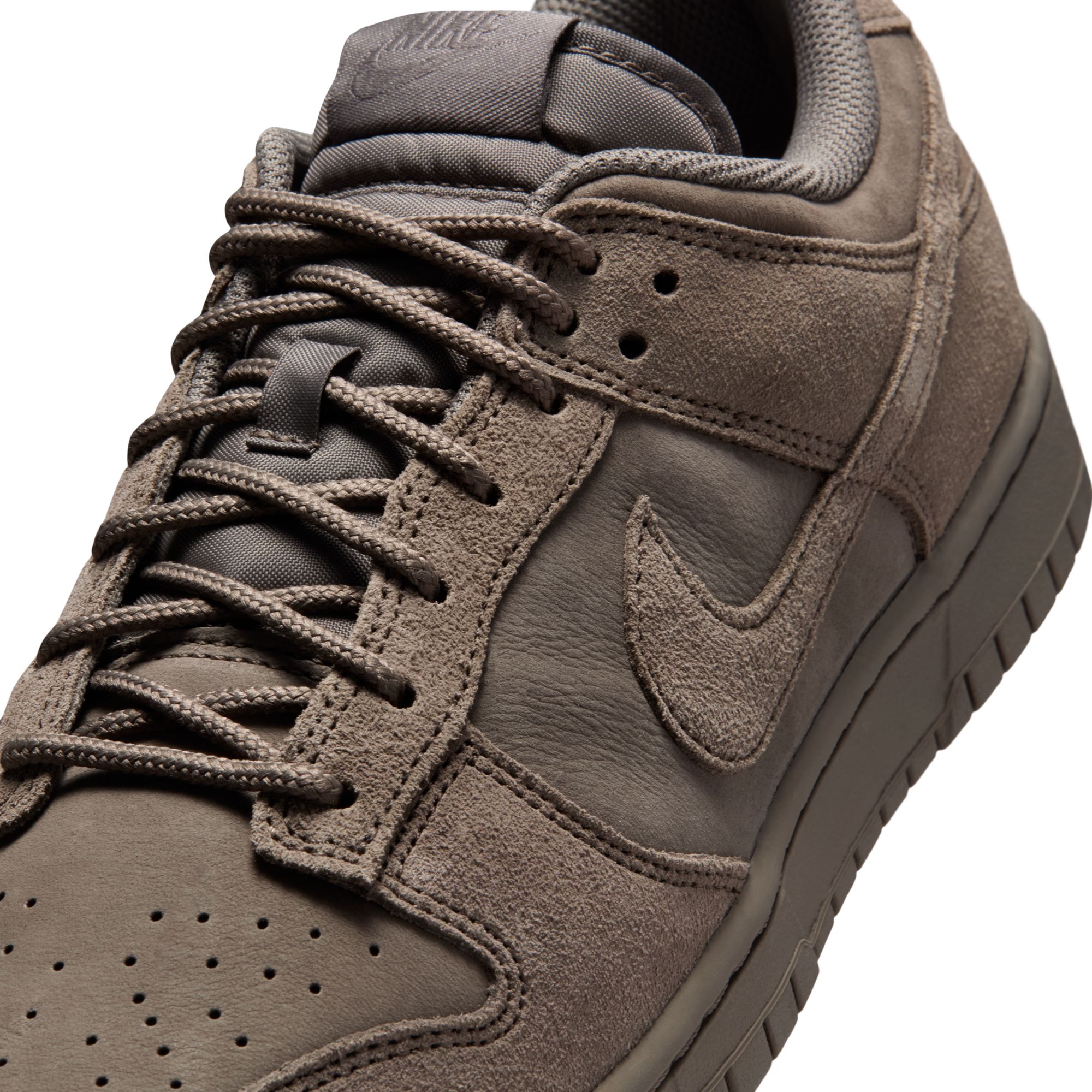 Nike Dunk Low Retro SE image number null