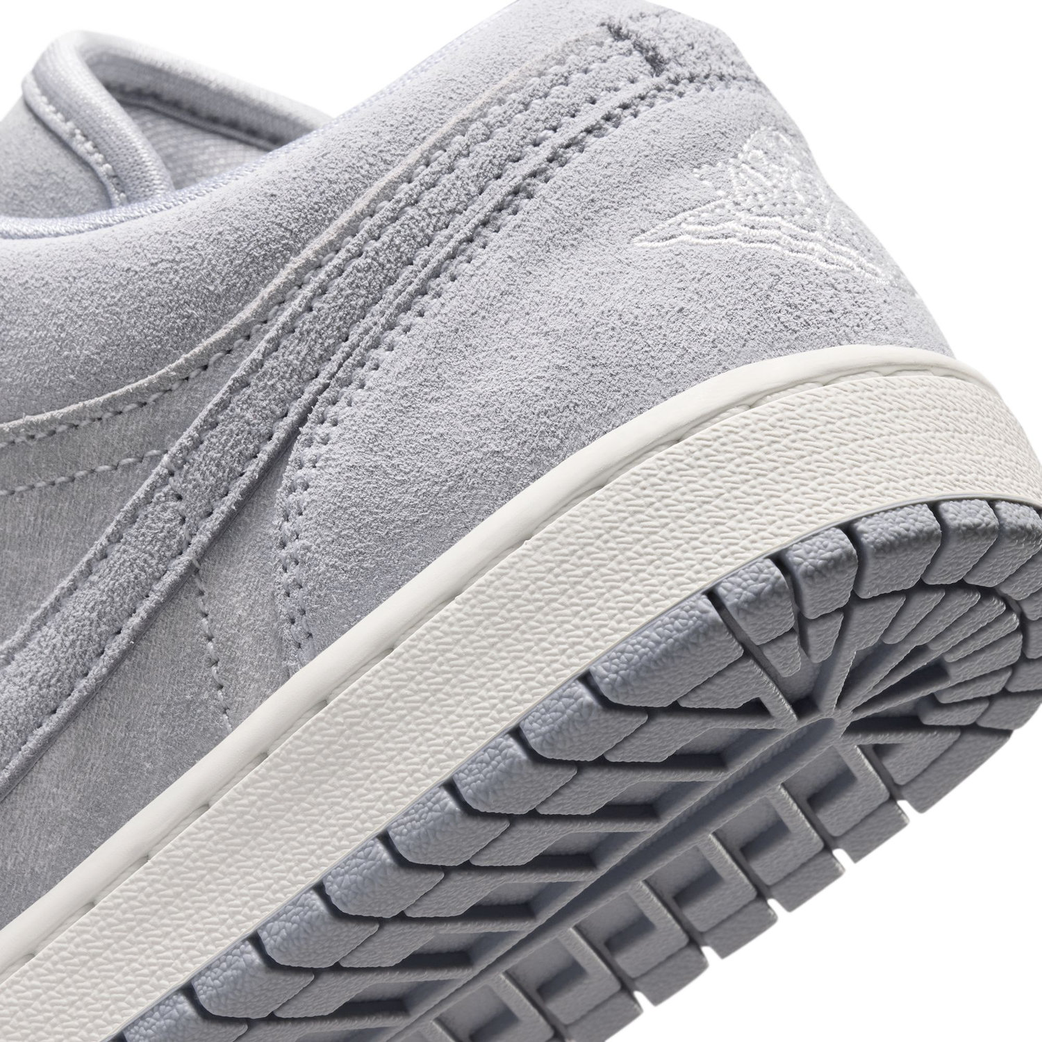 WMNS AIR JORDAN 1 LOW SE image number null