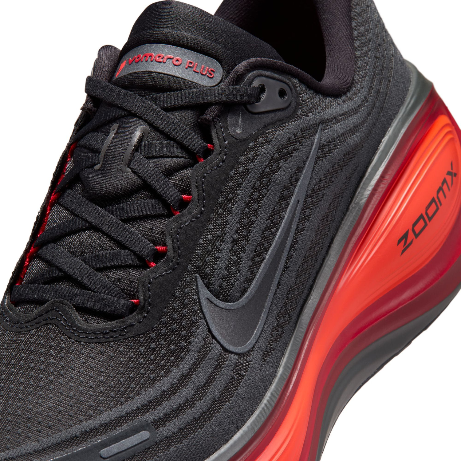 NIKE VOMERO PLUS image number null