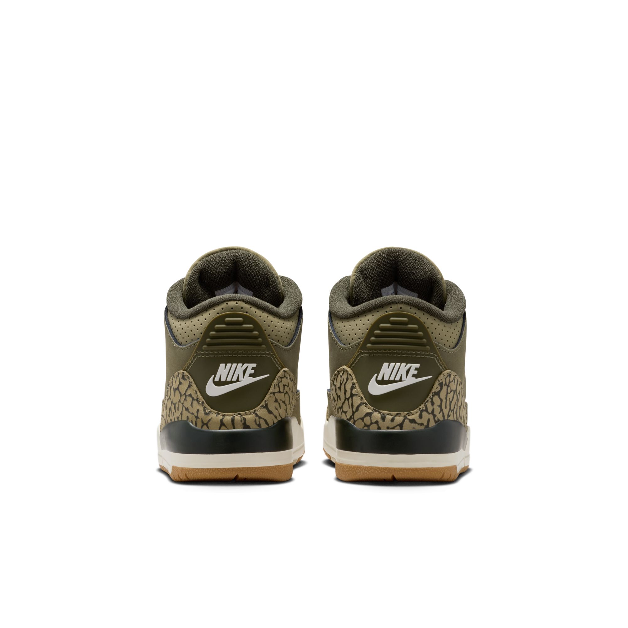 JORDAN 3 RETRO image number null