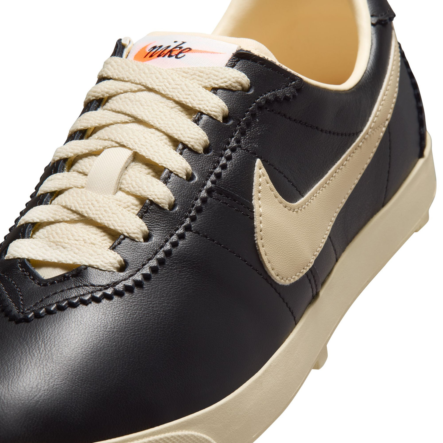 W NIKE ASTROGRABBER LTHR image number null